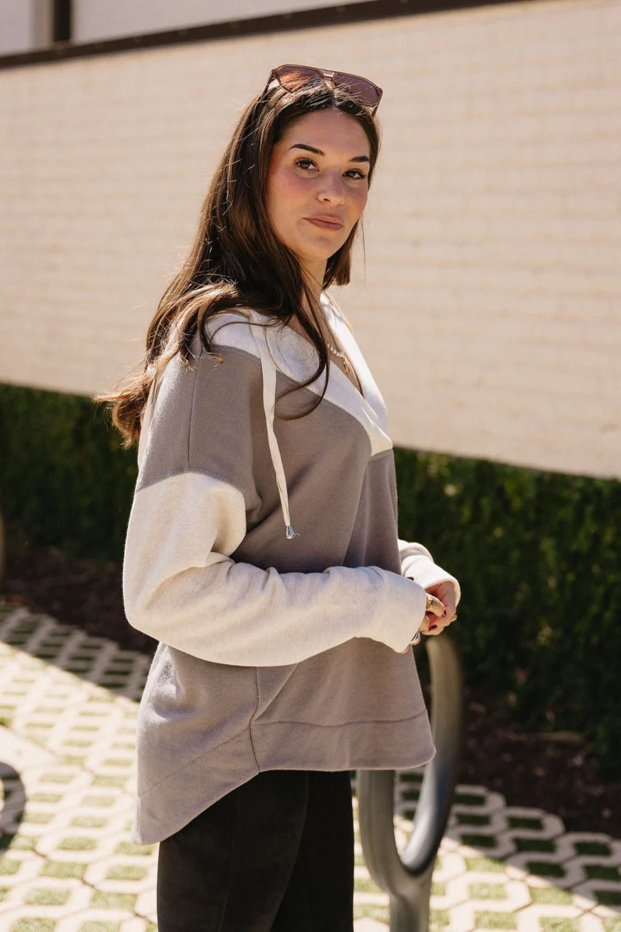 Reya Grey & Cream Color Block Sweatshirt - Image 4