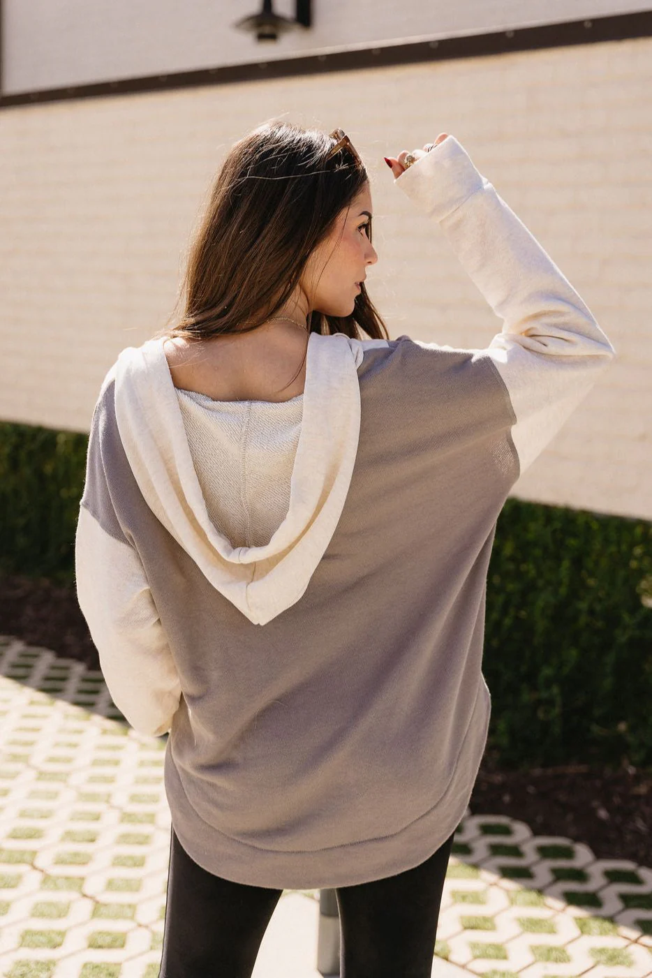 Reya Grey & Cream Color Block Sweatshirt - Image 6