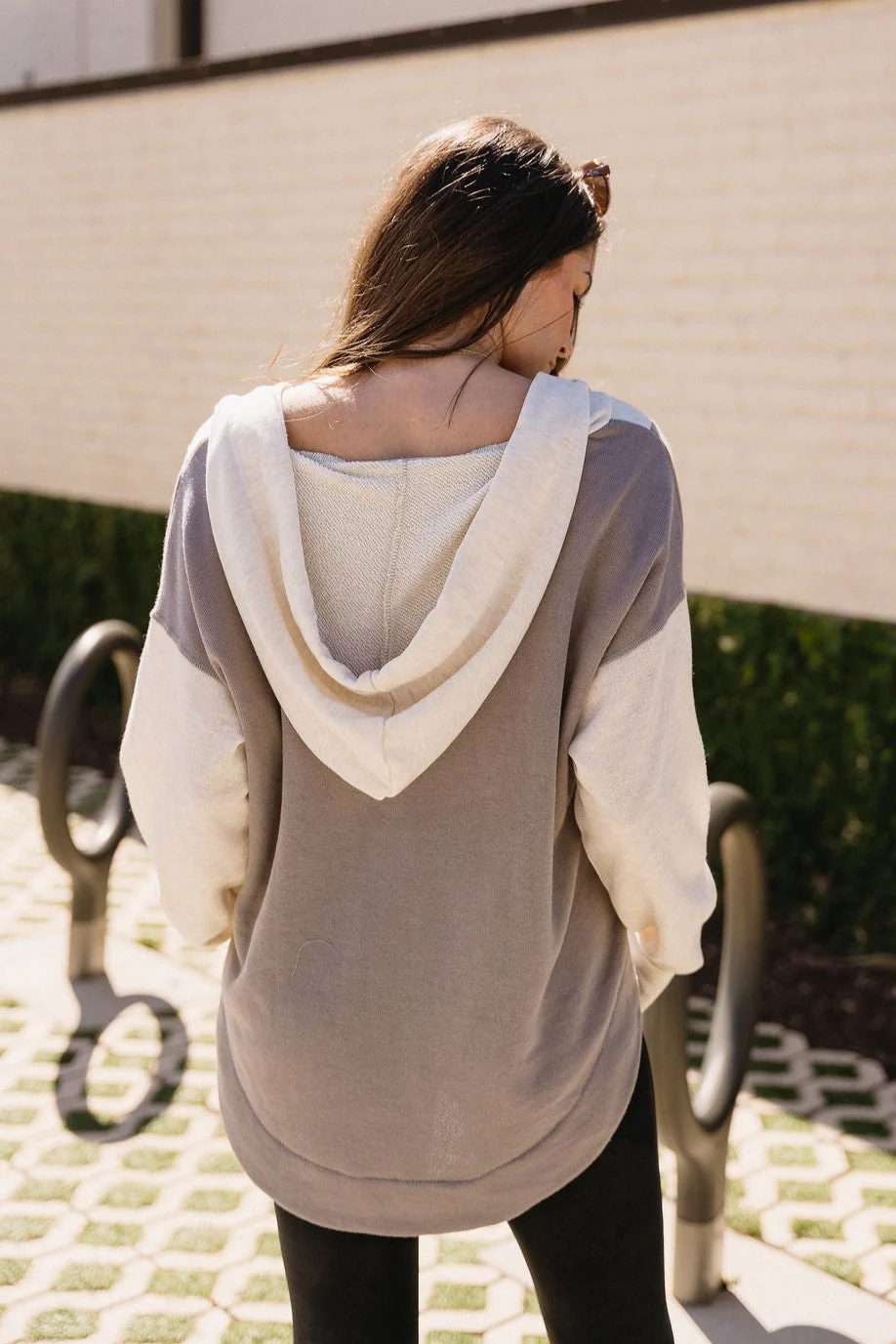 Reya Grey & Cream Color Block Sweatshirt - Image 7
