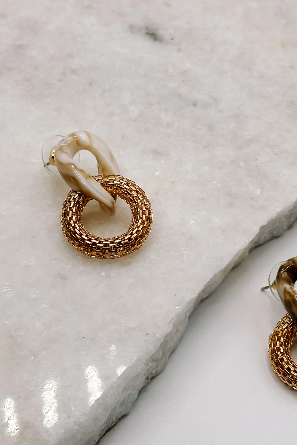 Rhea Natural & Gold Dangle Earring - Image 3