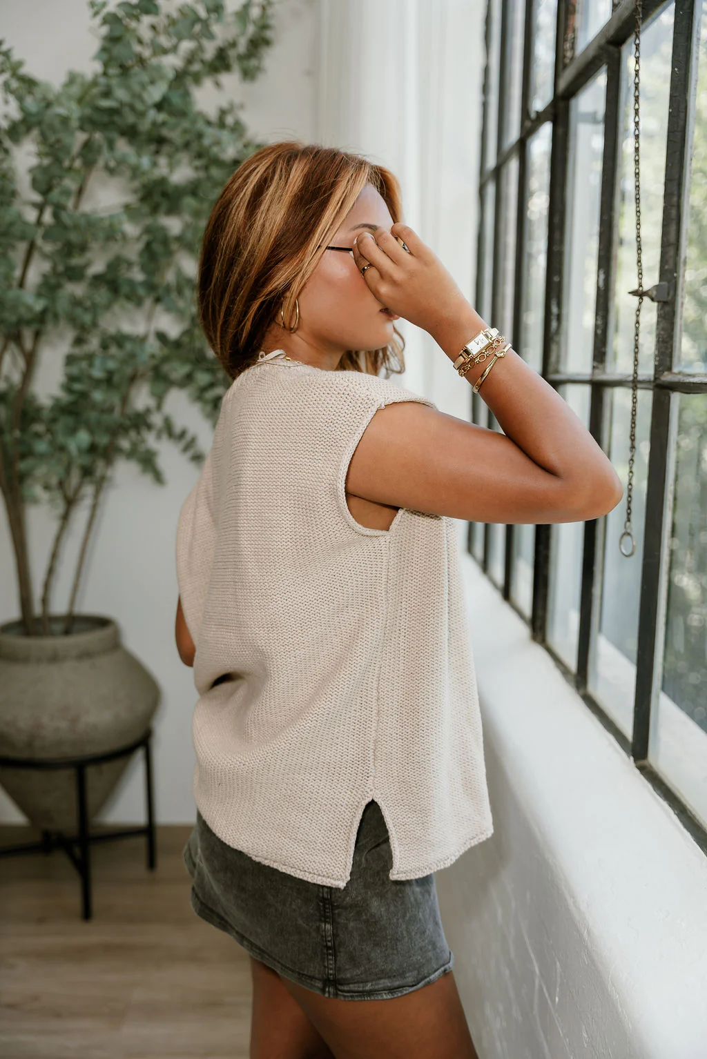 Rima Cream Sleeveless Sweater - Image 4