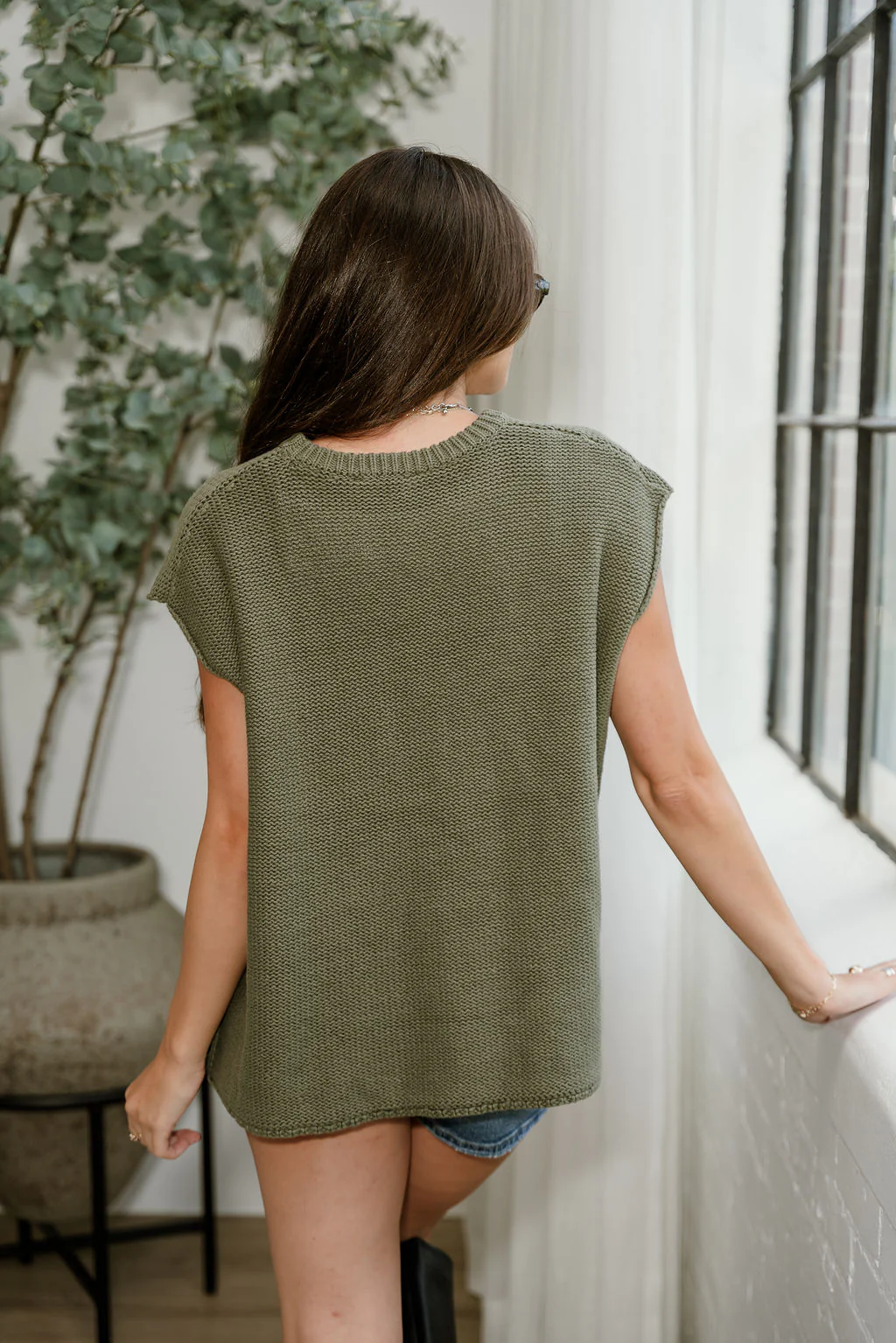 Rima Olive Green Sleeveless Sweater - Image 7