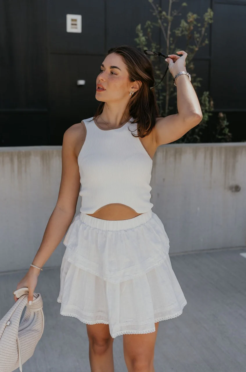 Roselyn White Tiered Mini Skirt - Image 5