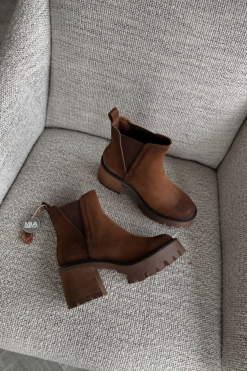 Rusty Bootie in Cognac