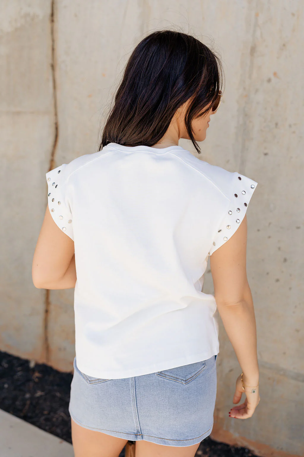 Rylee Sleeveless Top - Image 11