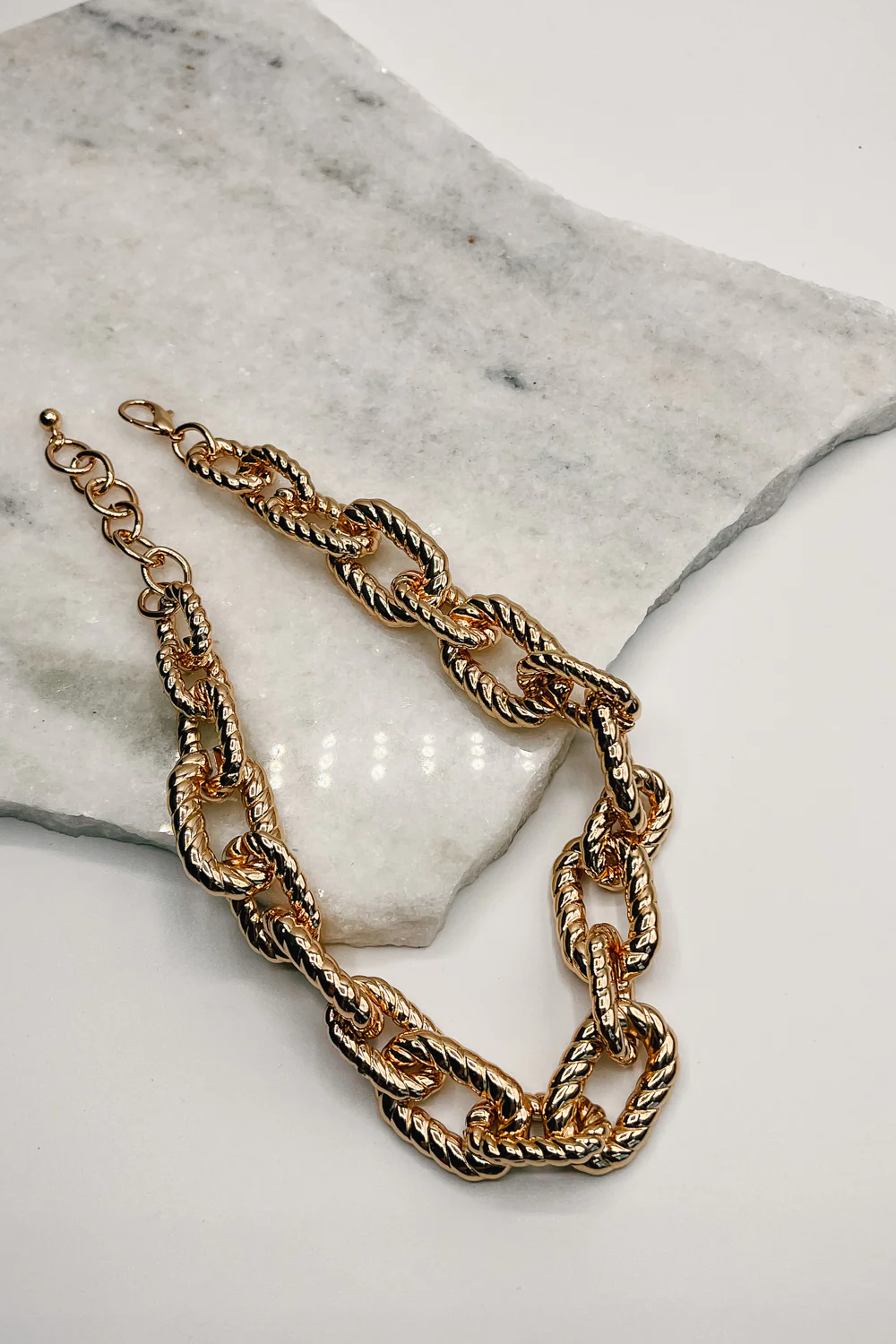 Sabrina Gold Ribbed Chain Link Necklace