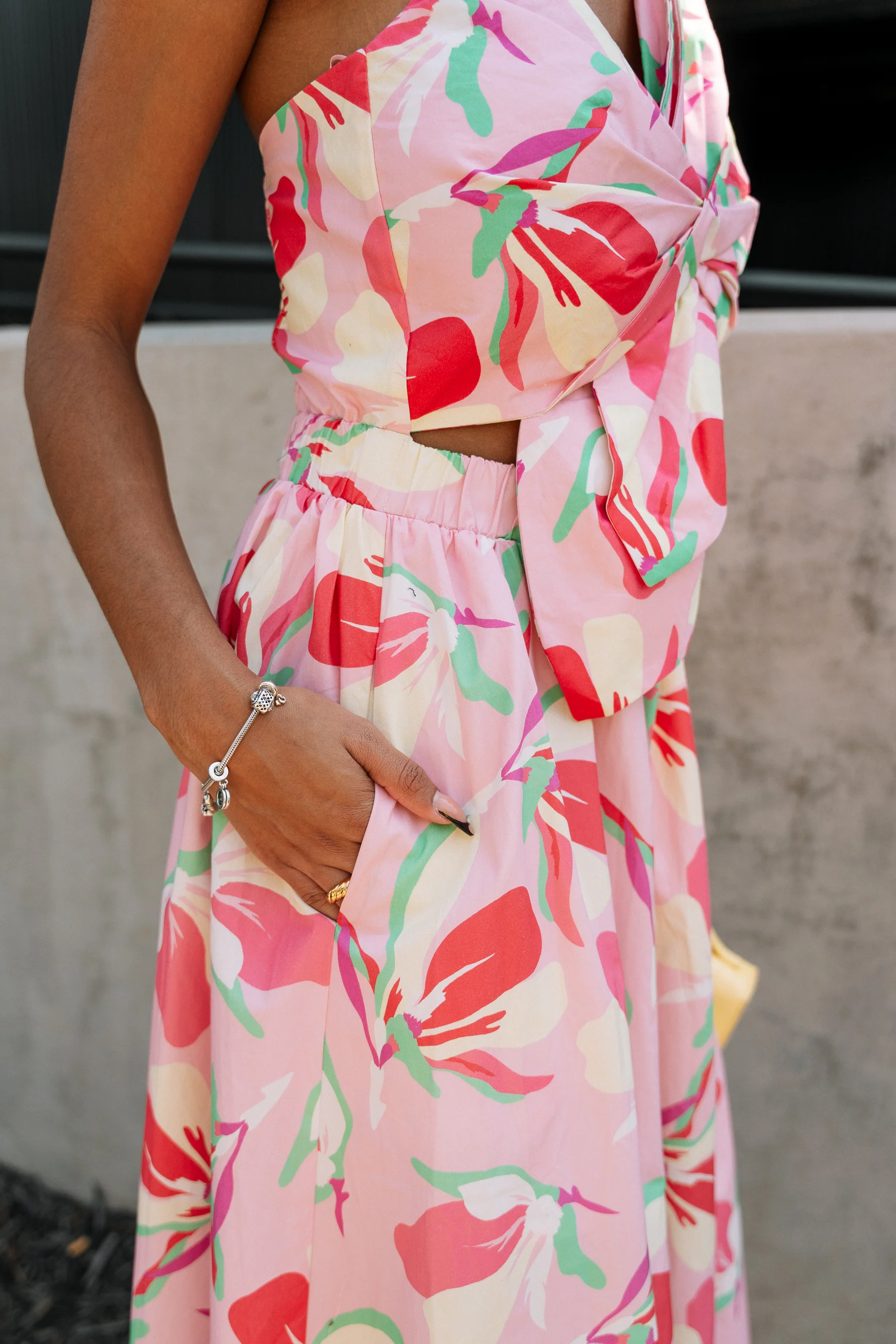 Sabrina Pink Multi Floral Tie Knot Midi Dress - Image 3