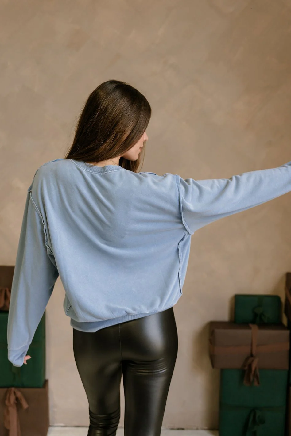 Samantha Washed Blue Raw-Edge Pullover - Image 4