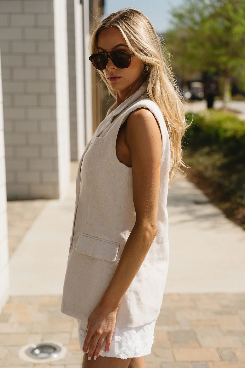 Sarah Natural Linen Collar Neckline Vest - Image 3