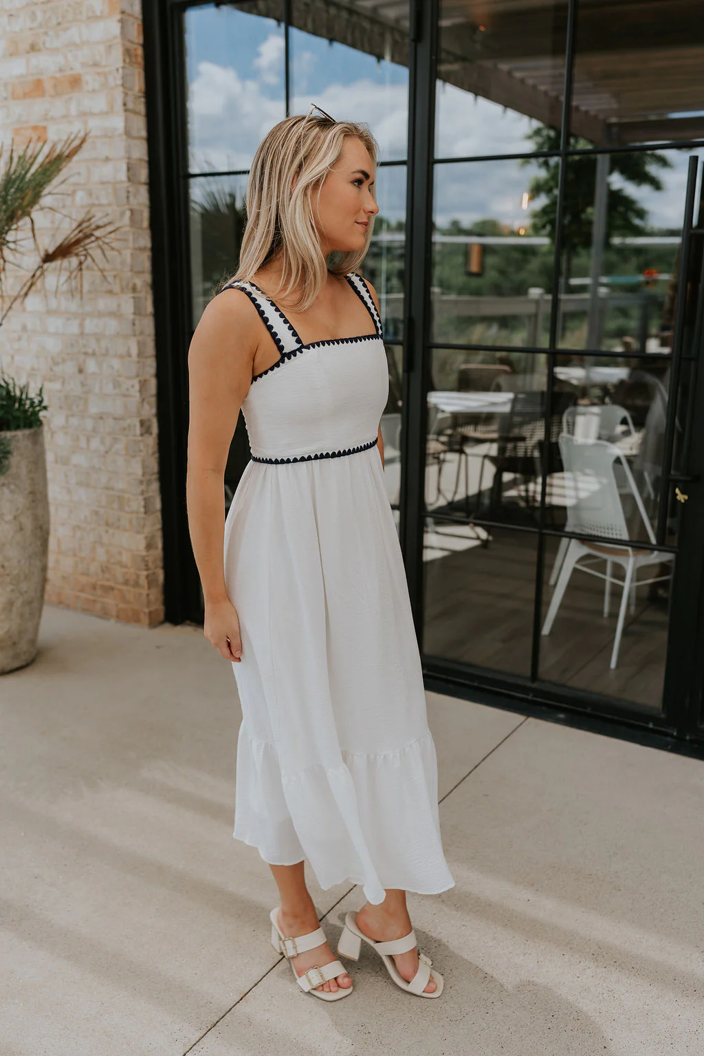 Saylor White & Navy Scallop Midi Dress - Image 8