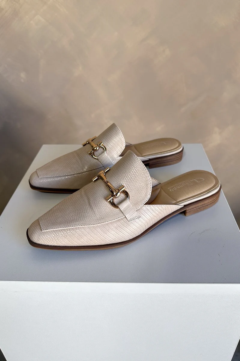 Dirty Laundry Score Lizard Cream Gold Buckle Mule - Image 5