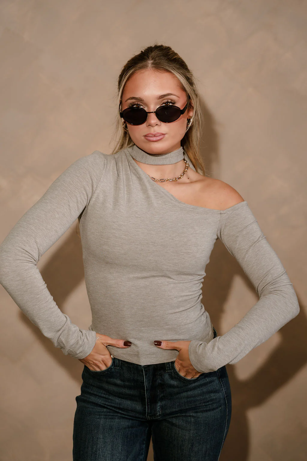 Selah Heather Grey One Shoulder Tie Top - Image 5