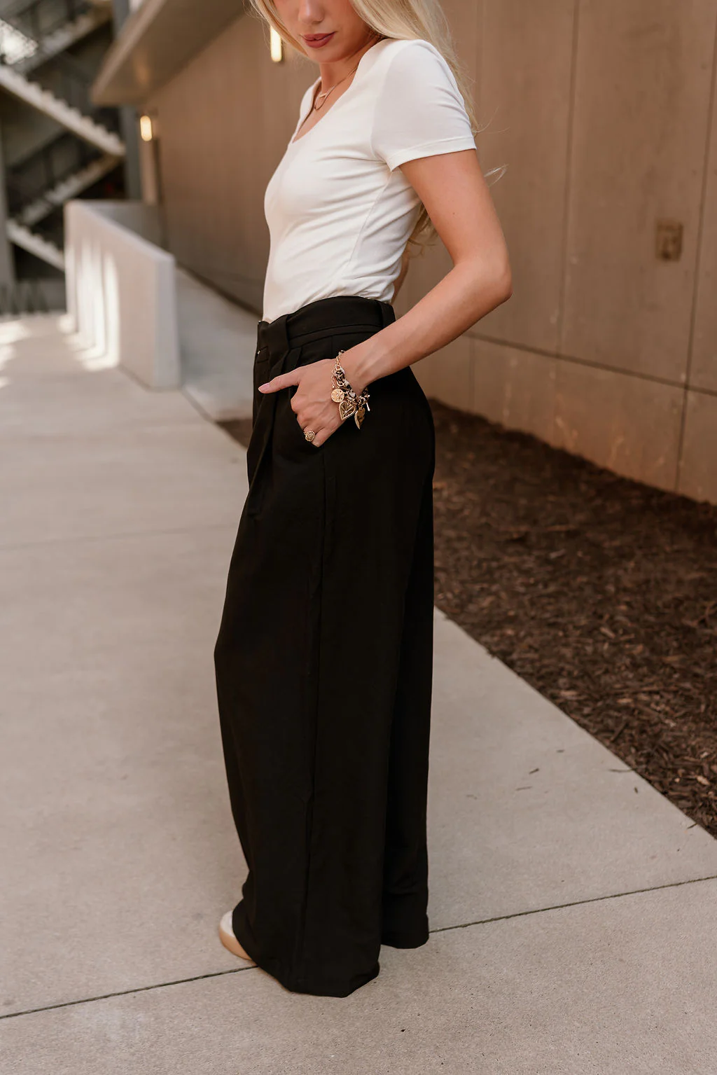 Serena Black Wide Leg Pants - Image 7