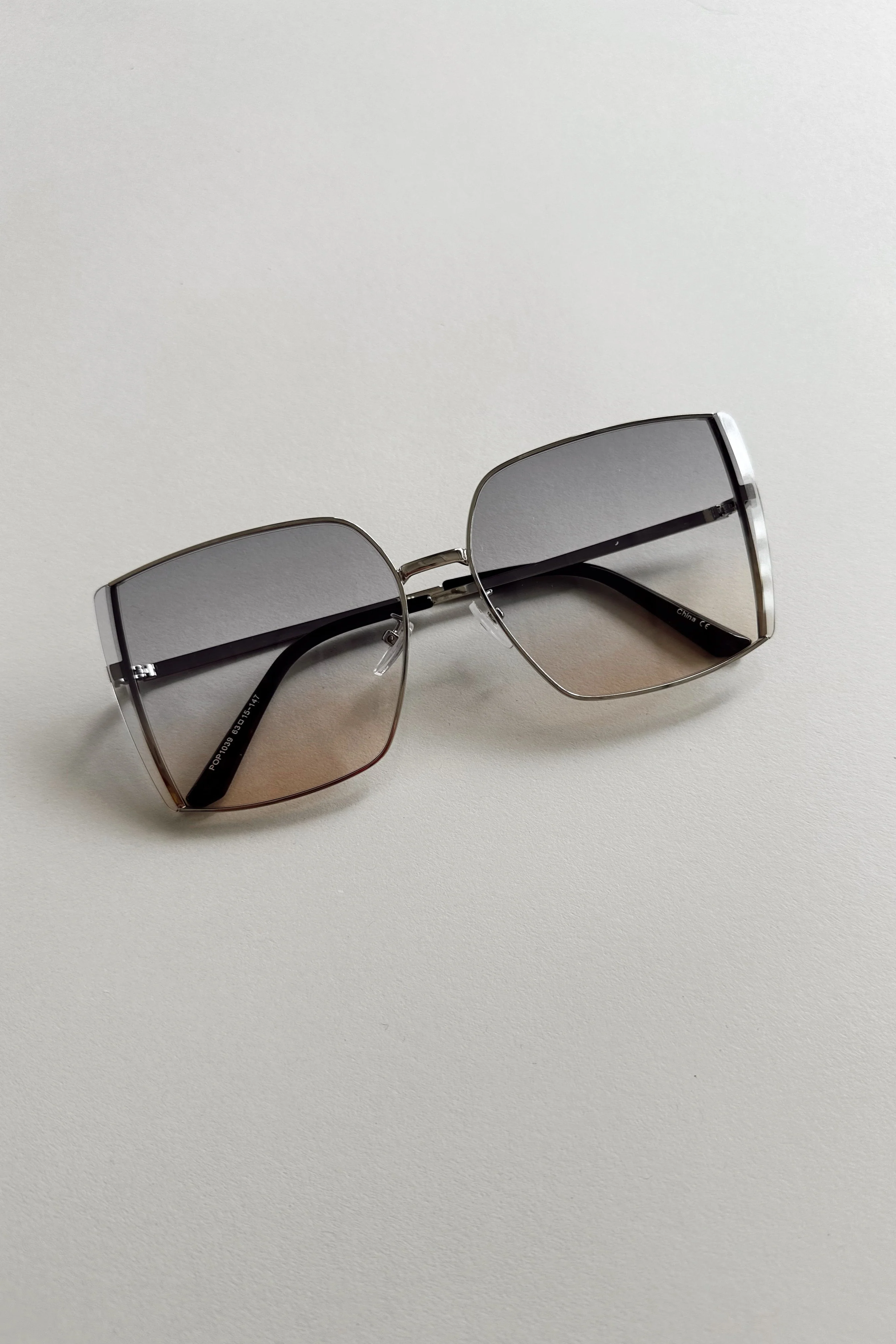 Serena Sunglasses in Silver & Blue