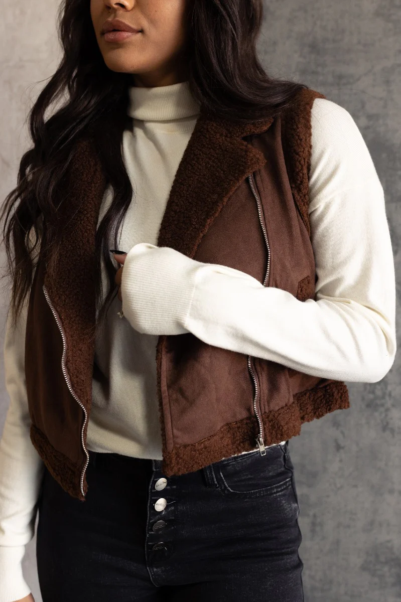 Sienna Brown Sherpa Cropped Zip-Up Vest - Image 3