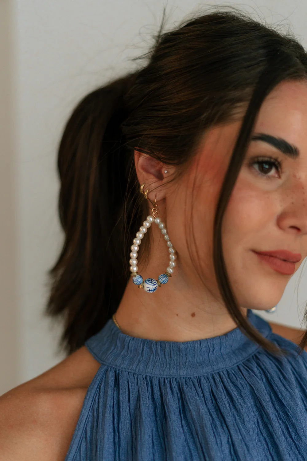 Sienna White & Blue Pearl Dangle Earring - Image 2