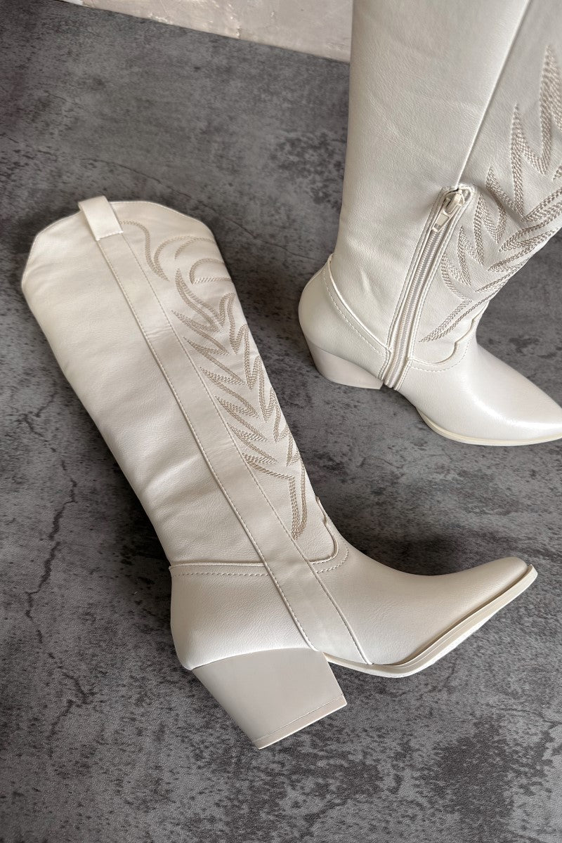 Sierra Cream Western Boots