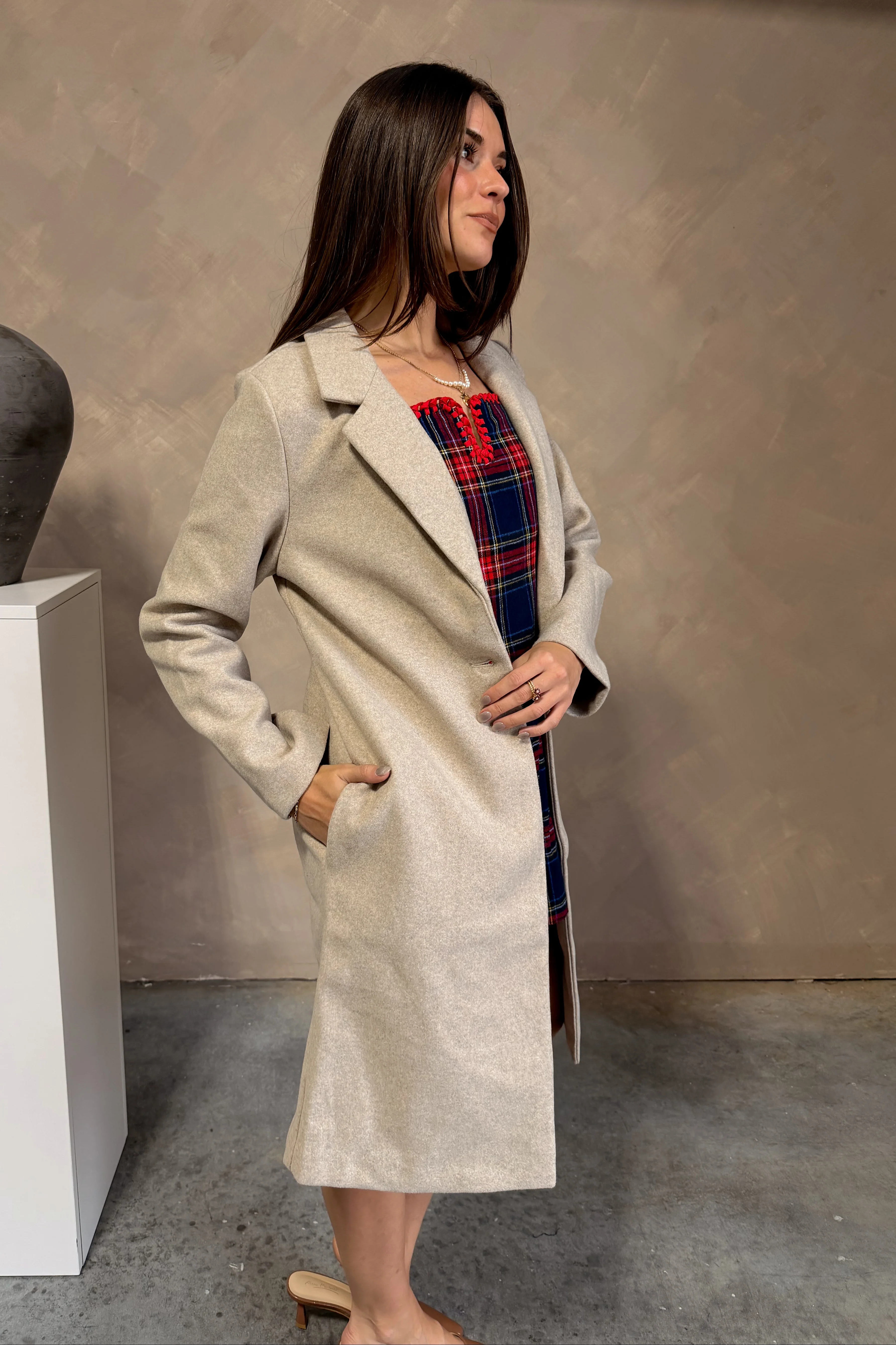 Sloan Oatmeal Collared Midi Coat - Image 4
