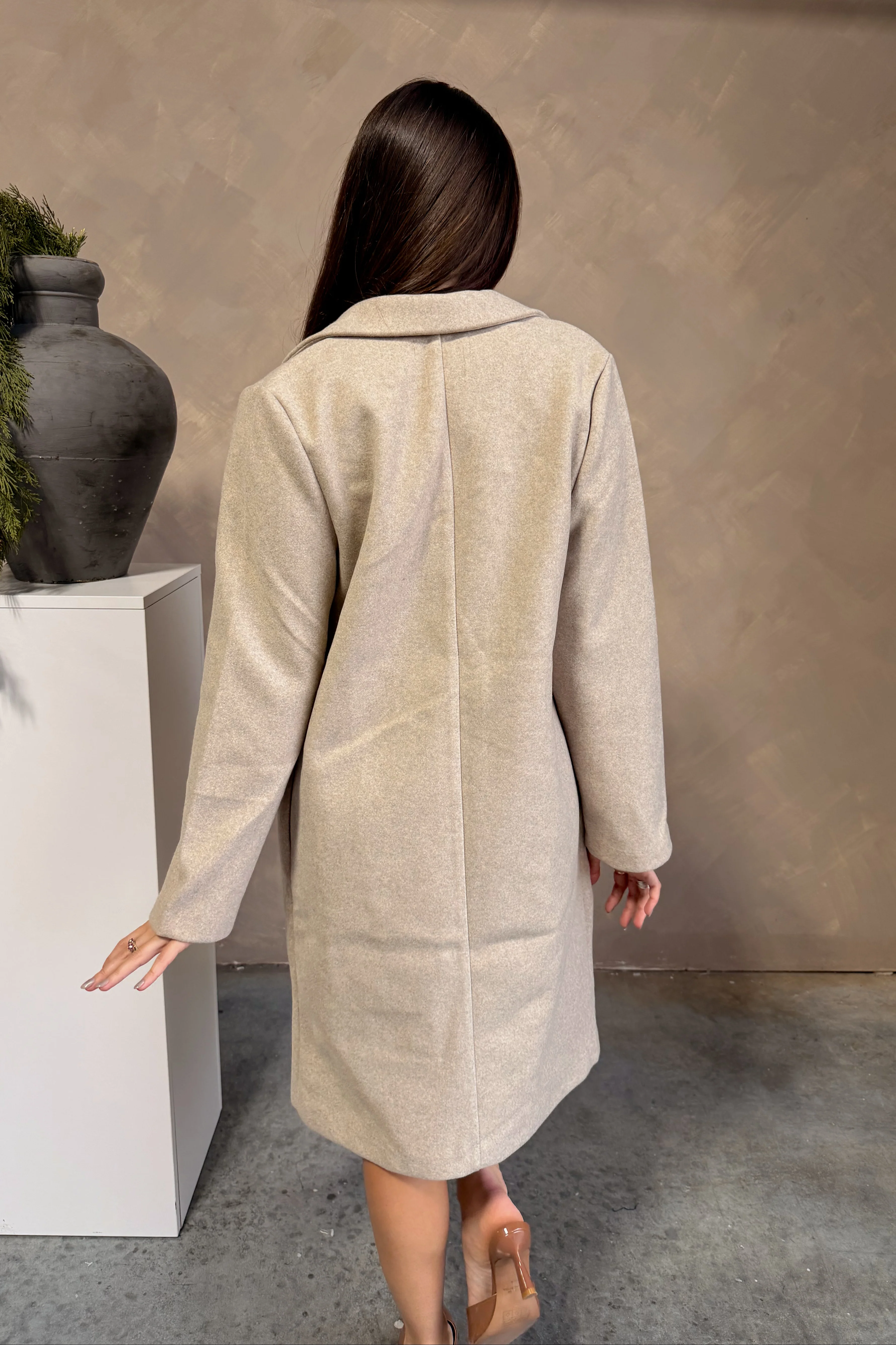 Sloan Oatmeal Collared Midi Coat - Image 7