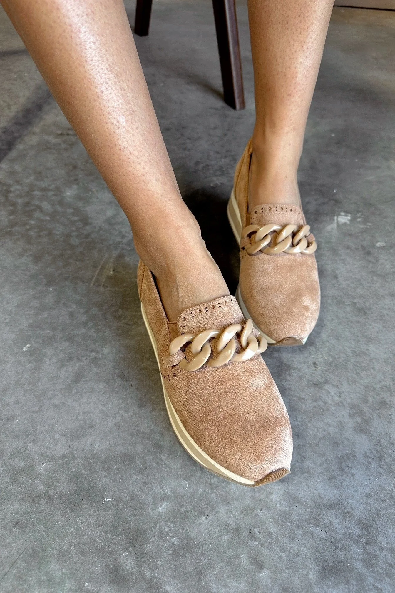 So What Camel Platform Sneaker - Image 8
