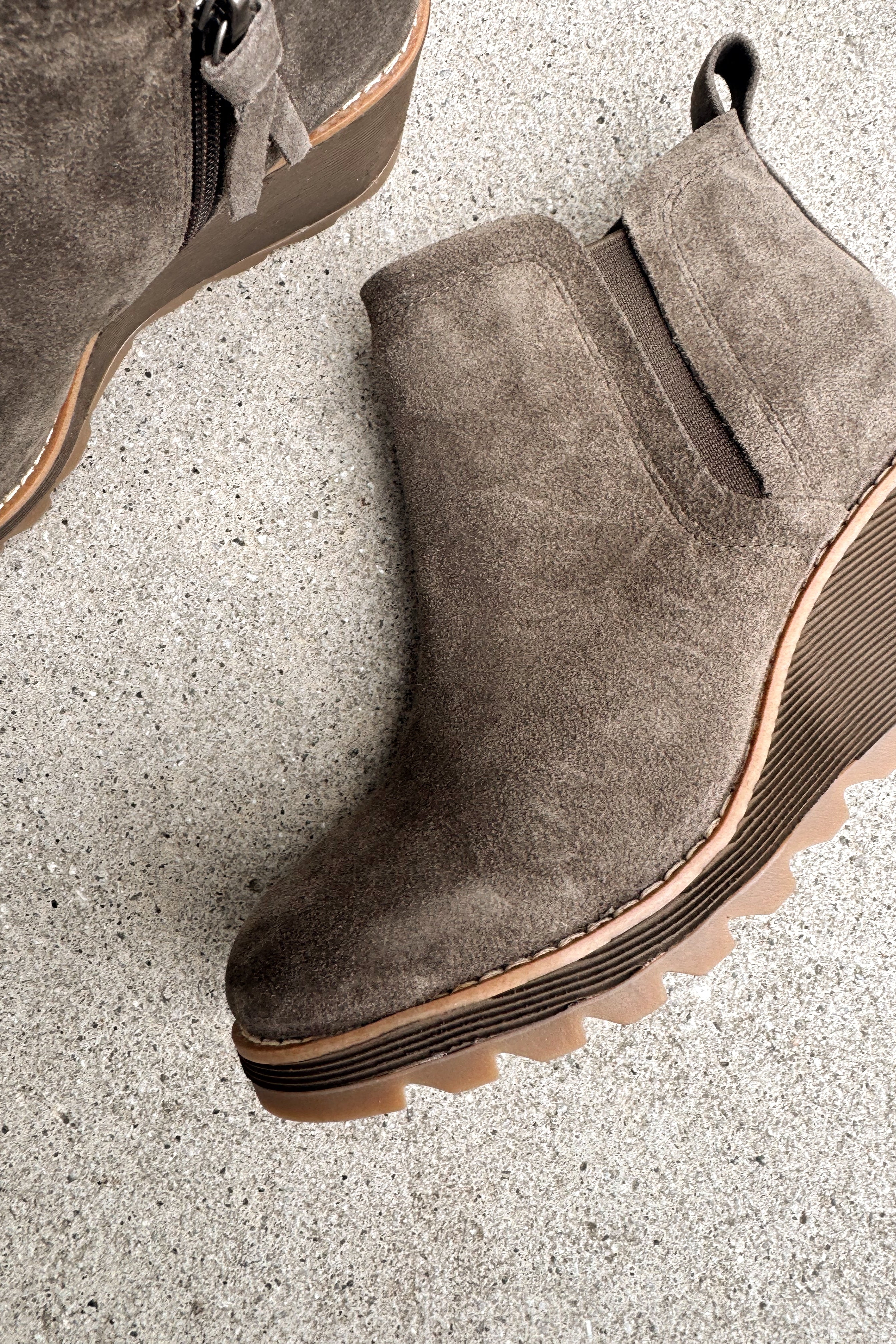 Sofft Emma Dark Taupe Wedge Bootie - Image 5