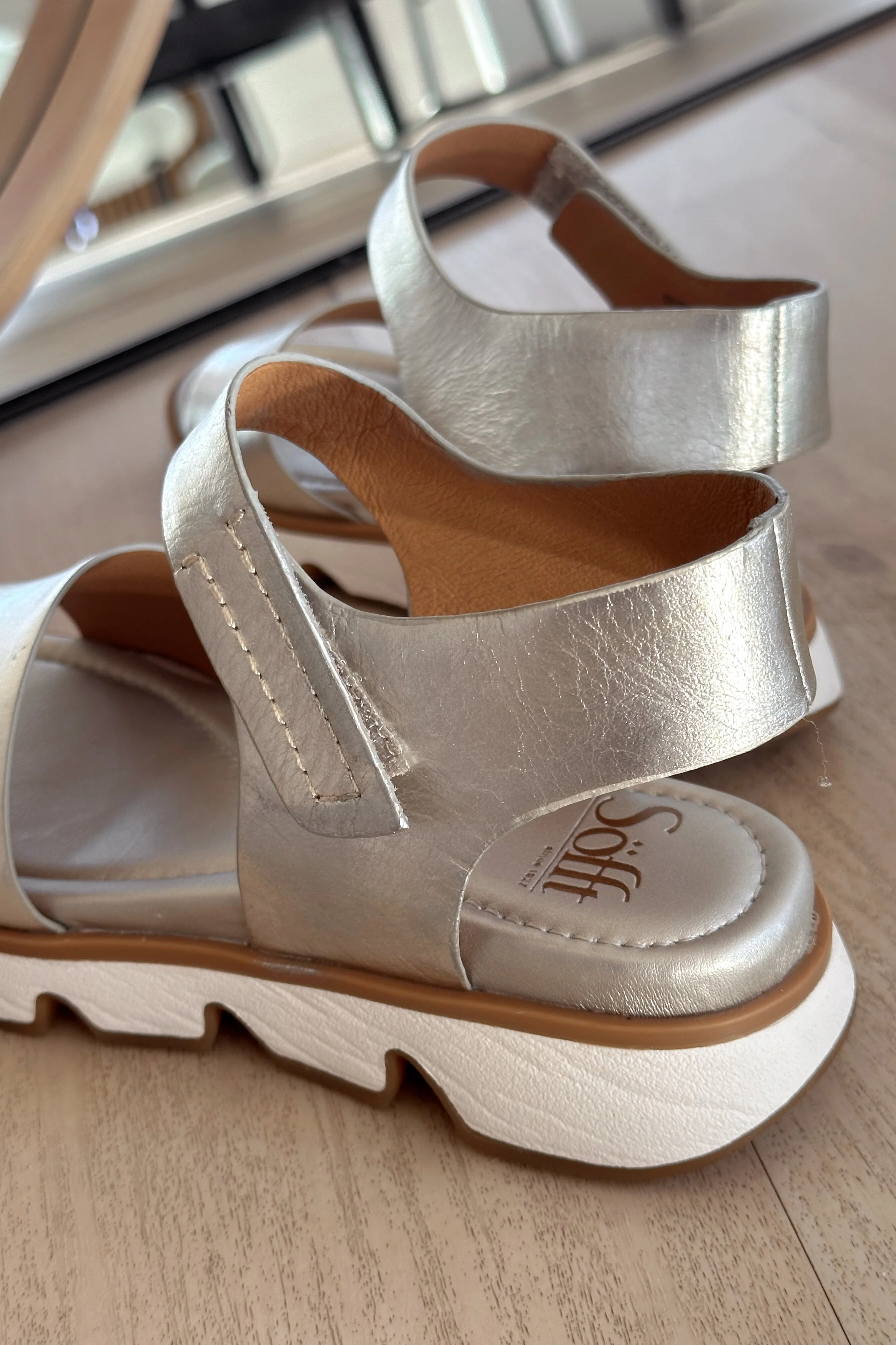 Sofft Morgan Light Platino Wedge Sandal - Image 5