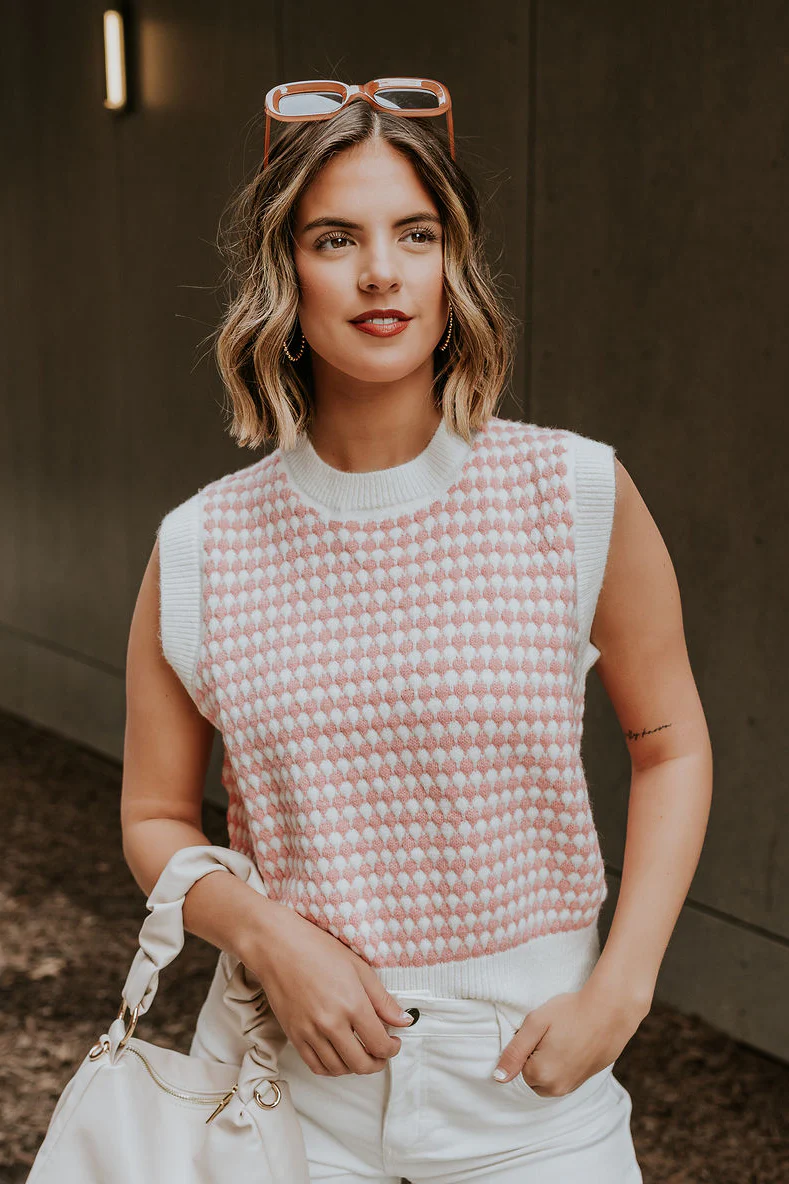 Sophia Pink & White Sleeveless Sweater - Image 4
