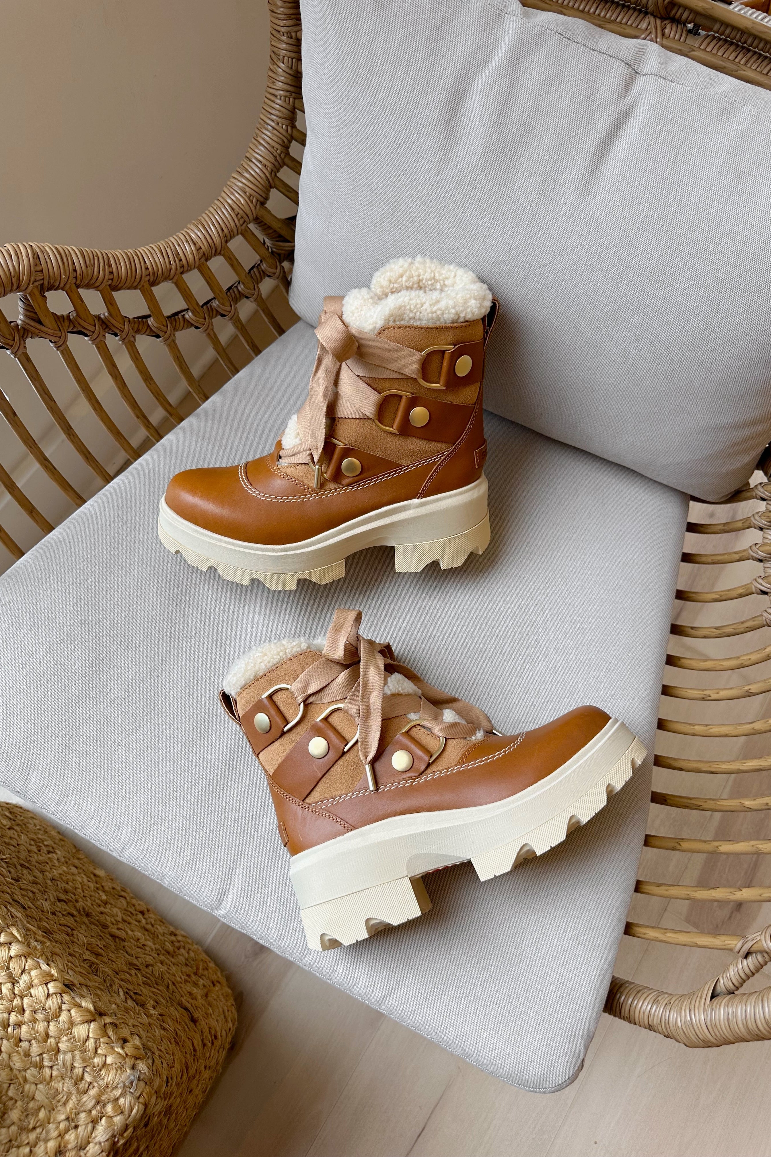 Sorel Joan Frwd Cozy Tawny Buff & Honey White Waterproof Boot