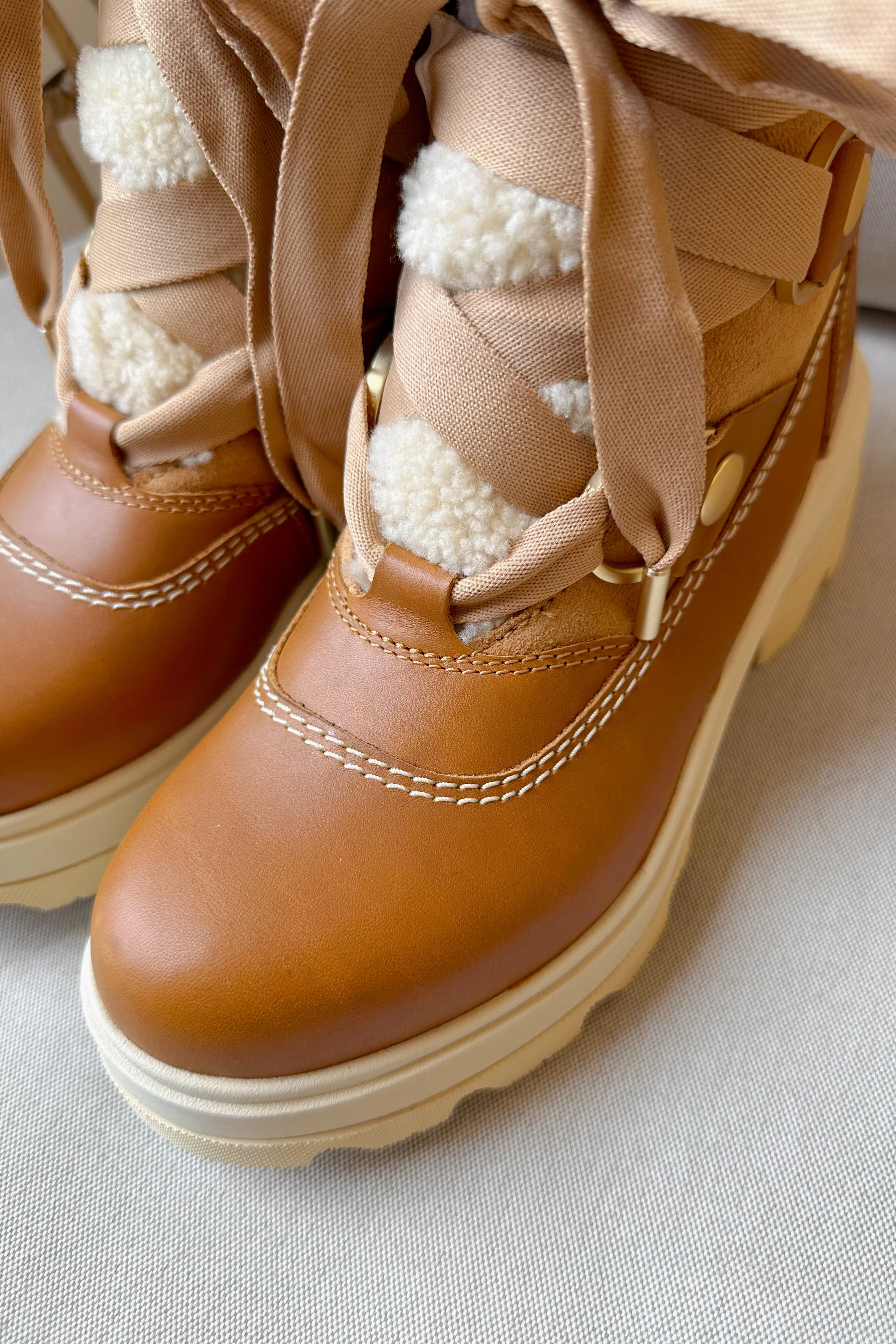 Sorel Joan Frwd Cozy Tawny Buff & Honey White Waterproof Boot - Image 2