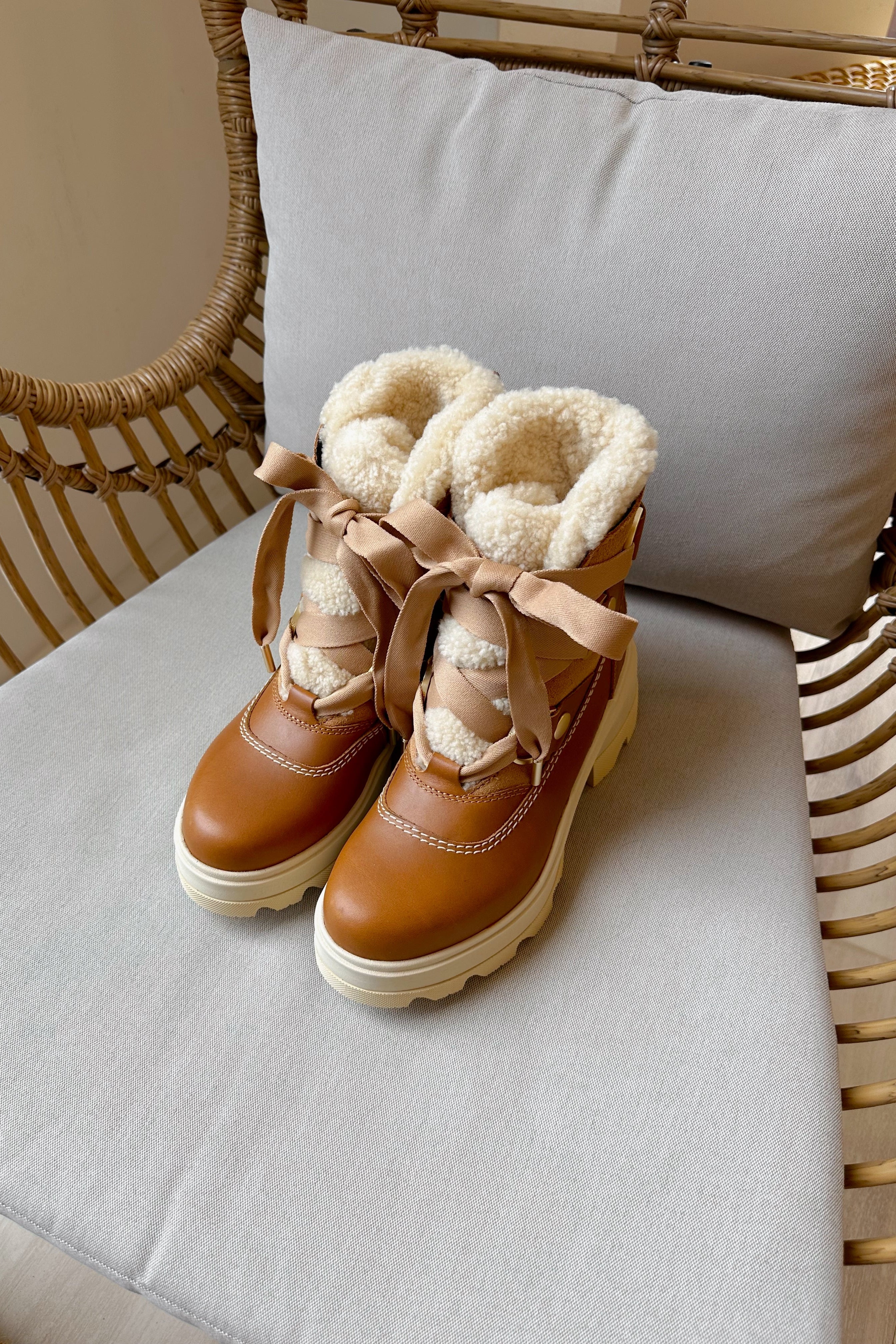 Sorel Joan Frwd Cozy Tawny Buff & Honey White Waterproof Boot - Image 7