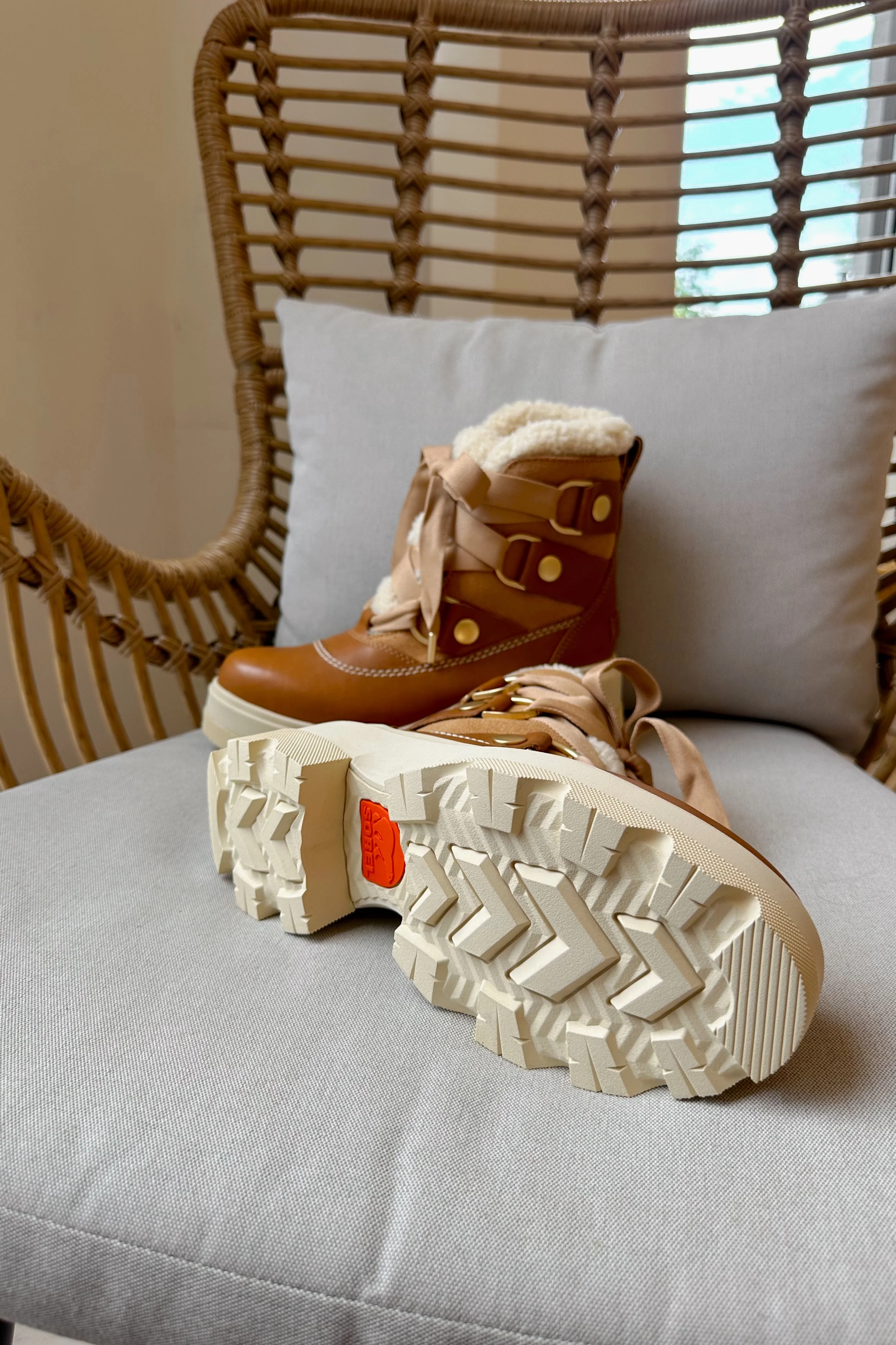Sorel Joan Frwd Cozy Tawny Buff & Honey White Waterproof Boot - Image 9