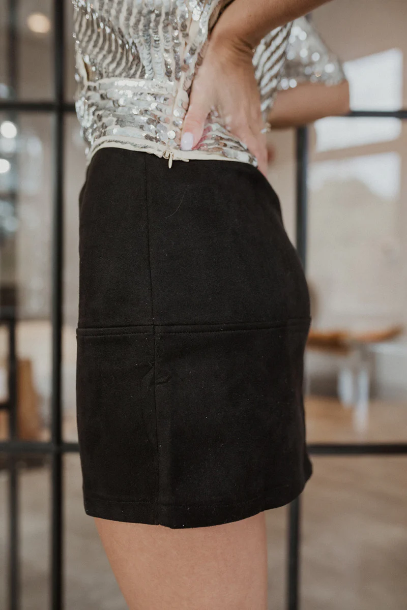 Static Radio Skirt In Black - Image 3
