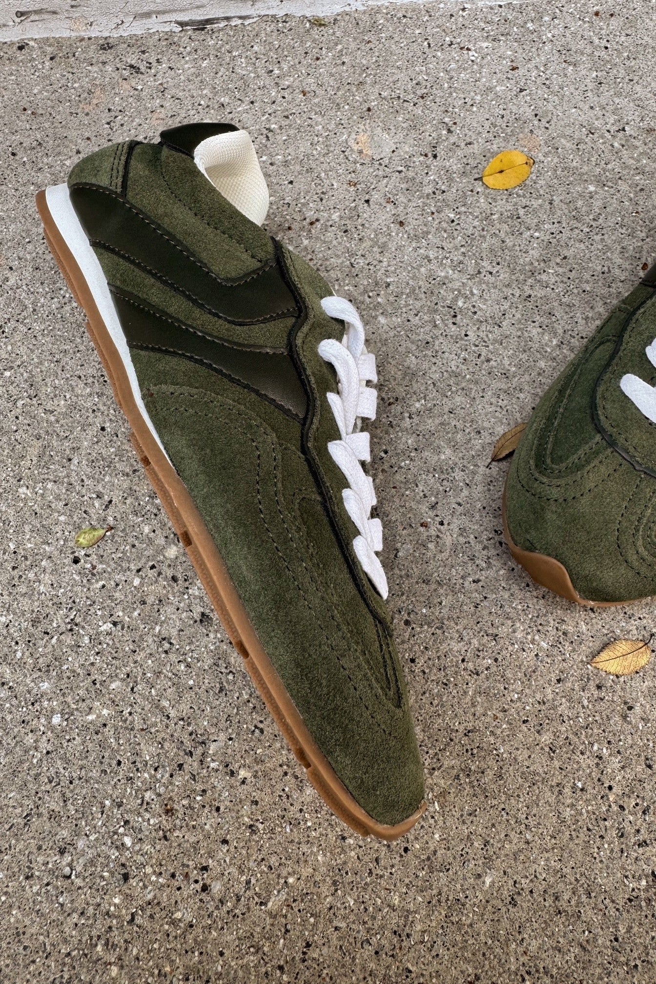 Steve Madden Abbi Olive Suede Sneaker - Image 3
