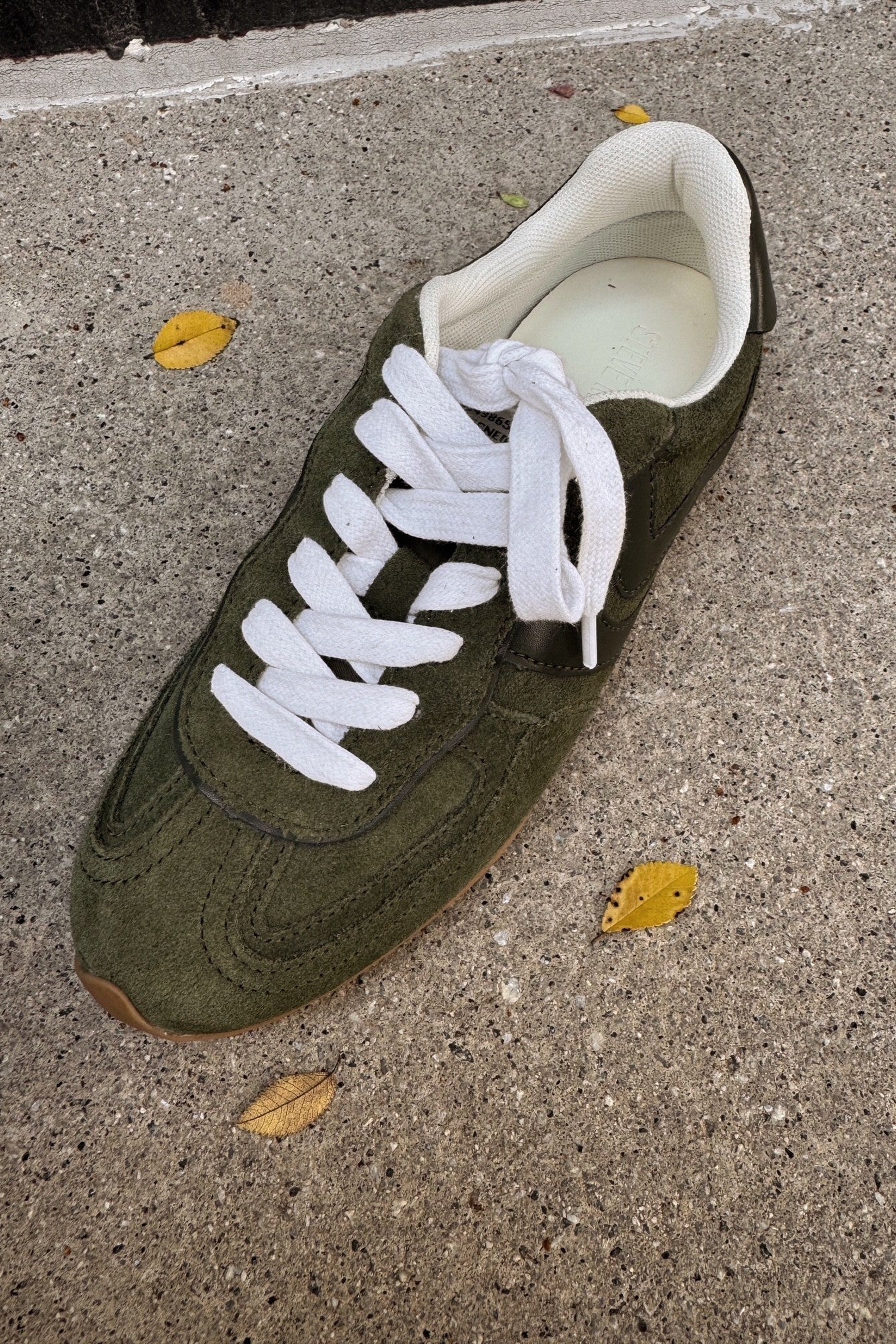 Steve Madden Abbi Olive Suede Sneaker - Image 5