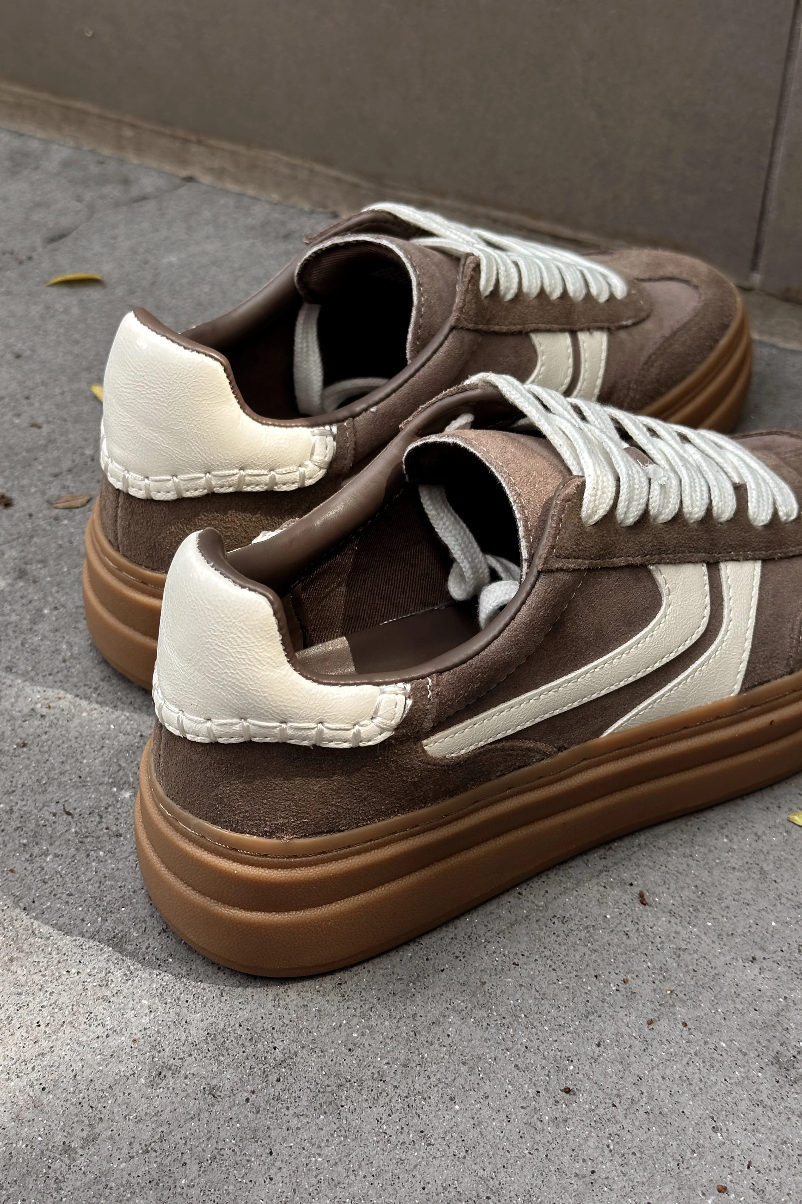 Steve Madden Dodge Espresso Multi Platform Sneaker - Image 4