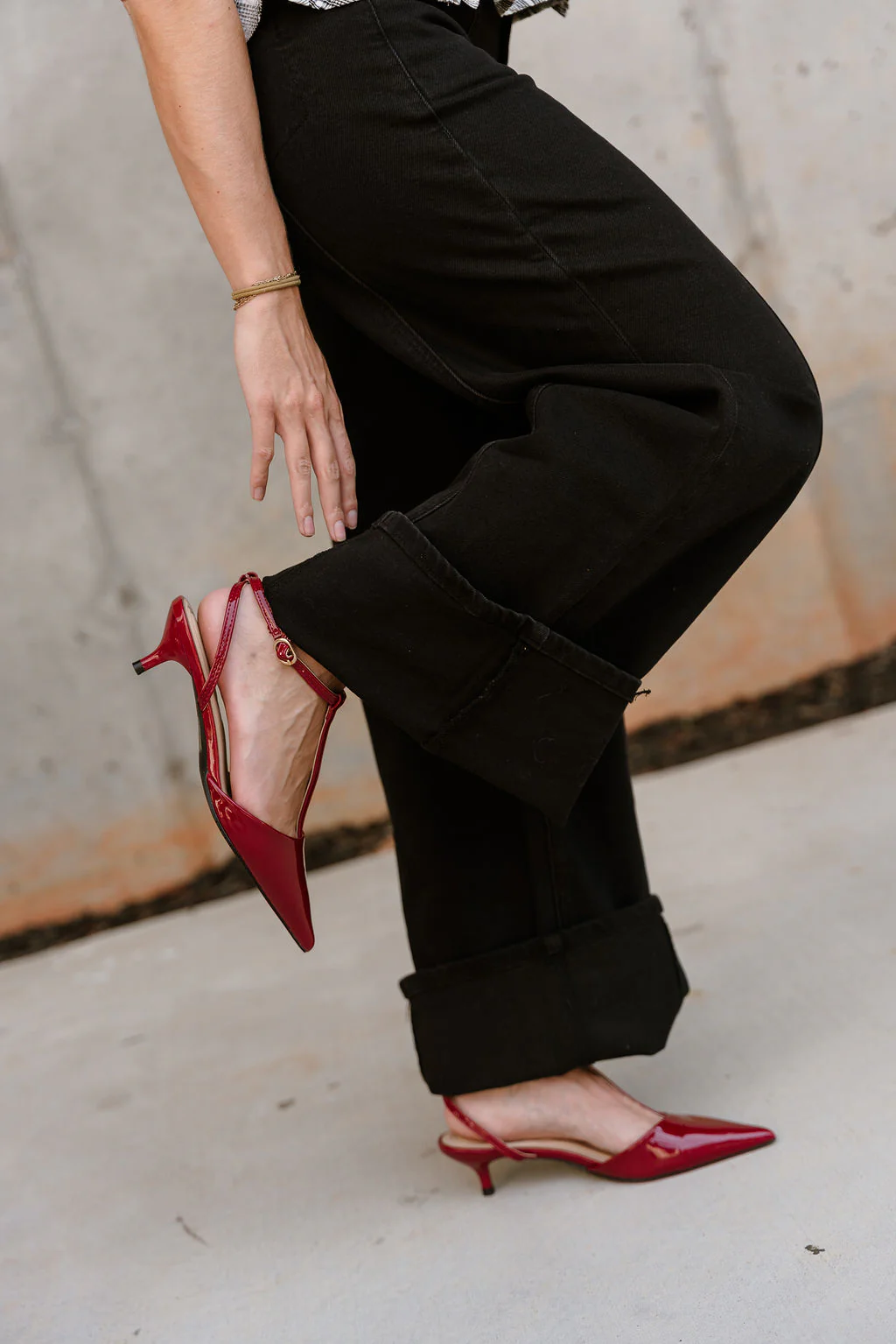 Stile Cherry Red Patent Leather Pointed Toe Heel - Image 9