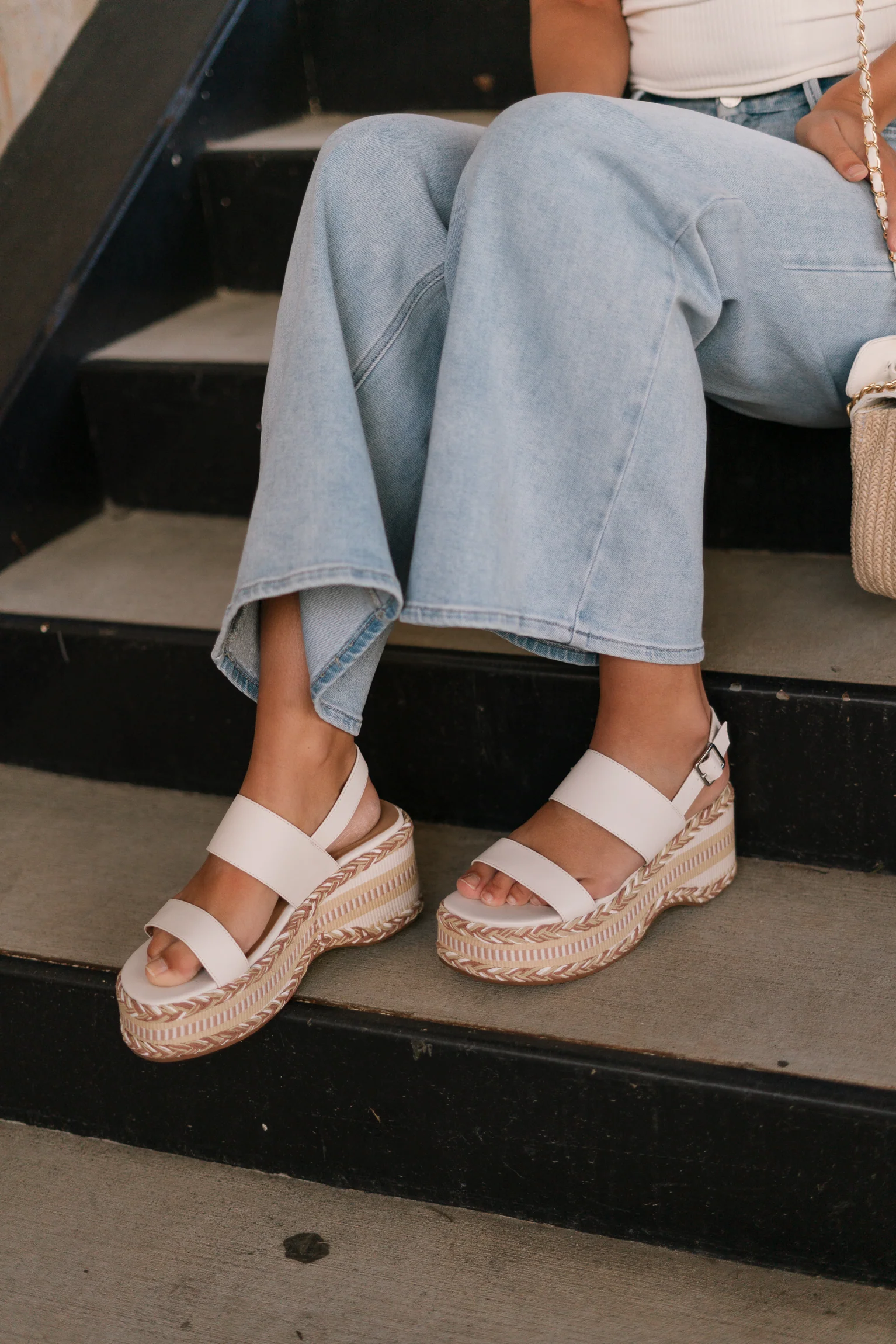DV by Dolce Vita Surrey Platform Sandal in Ivory - Image 2
