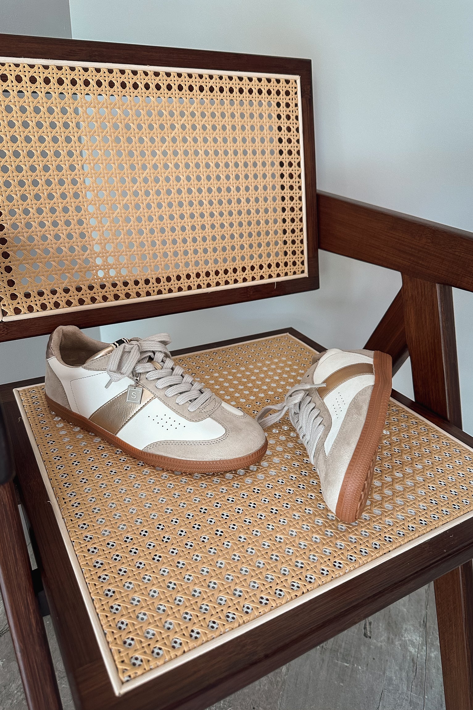 Sydney Gold Sneaker - Image 3