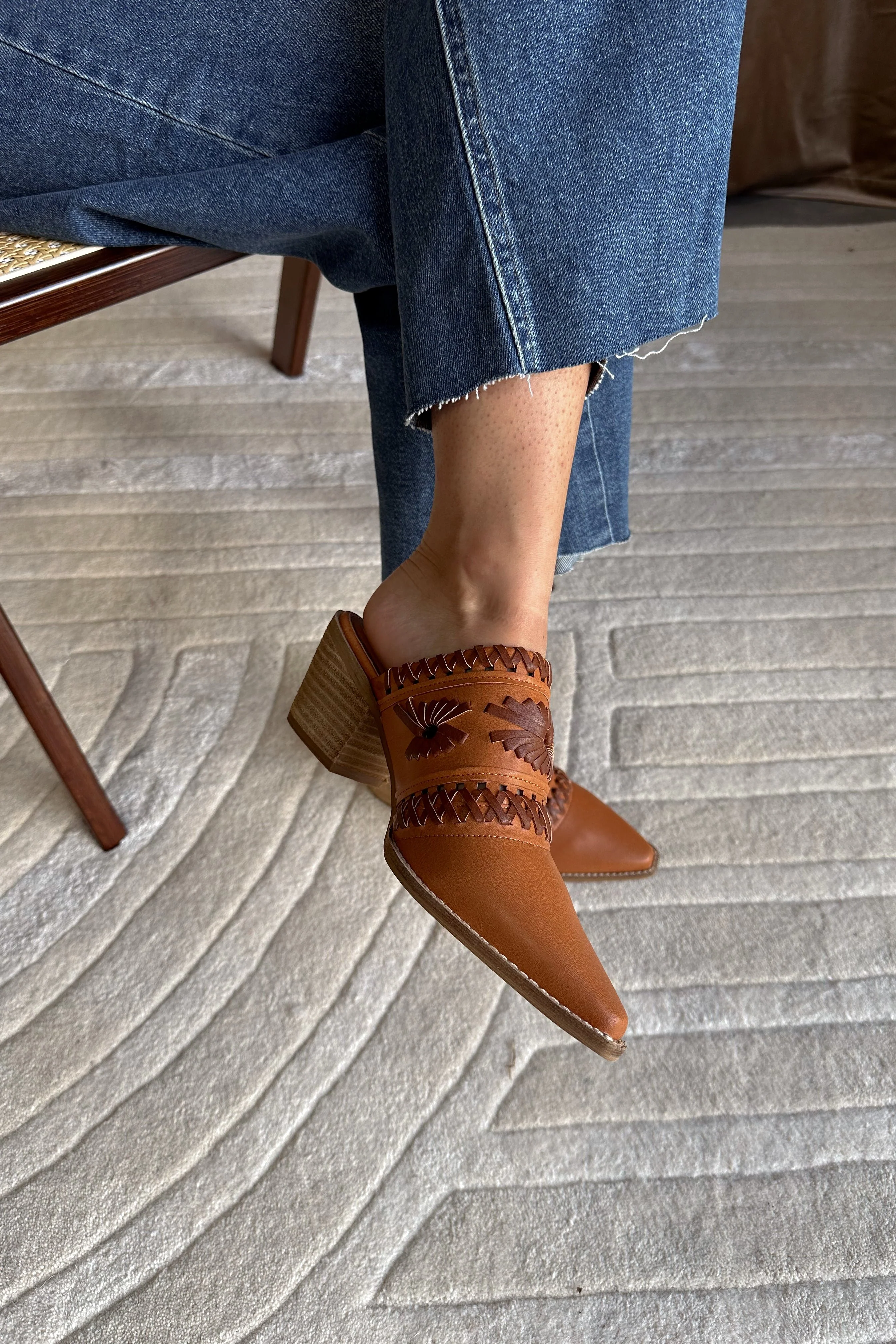 Tessa Camel Western Mule - Image 4