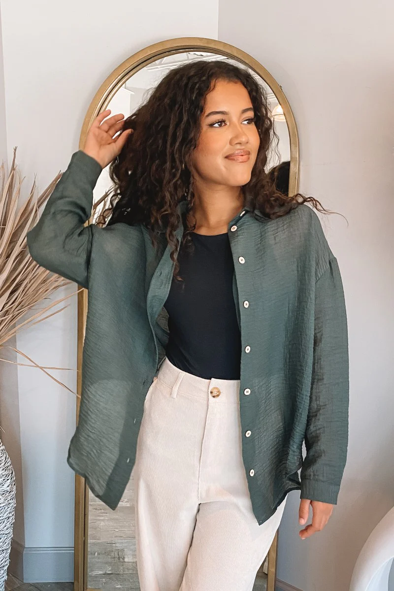 Upstate Twist-Back Top in Green - Image 4
