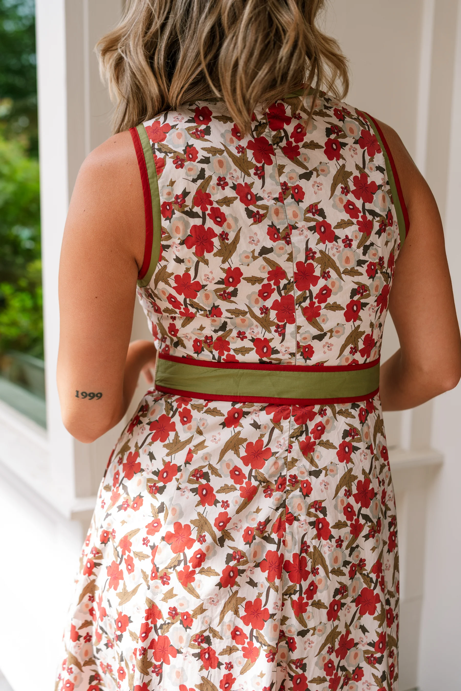 Valerie Olive & Rust Floral Midi Dress - Image 4