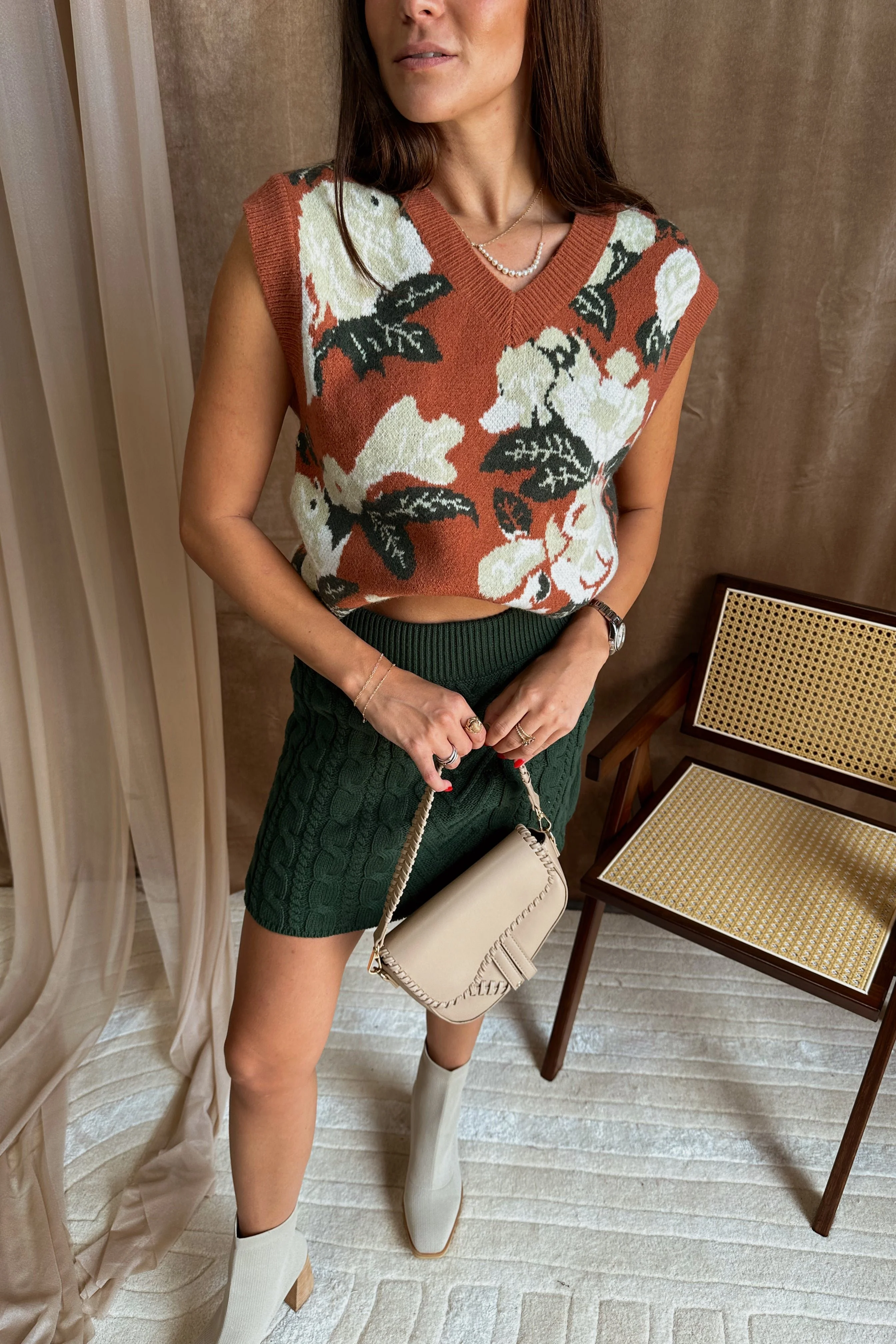 Veda Rust Floral Sweater Vest - Image 5