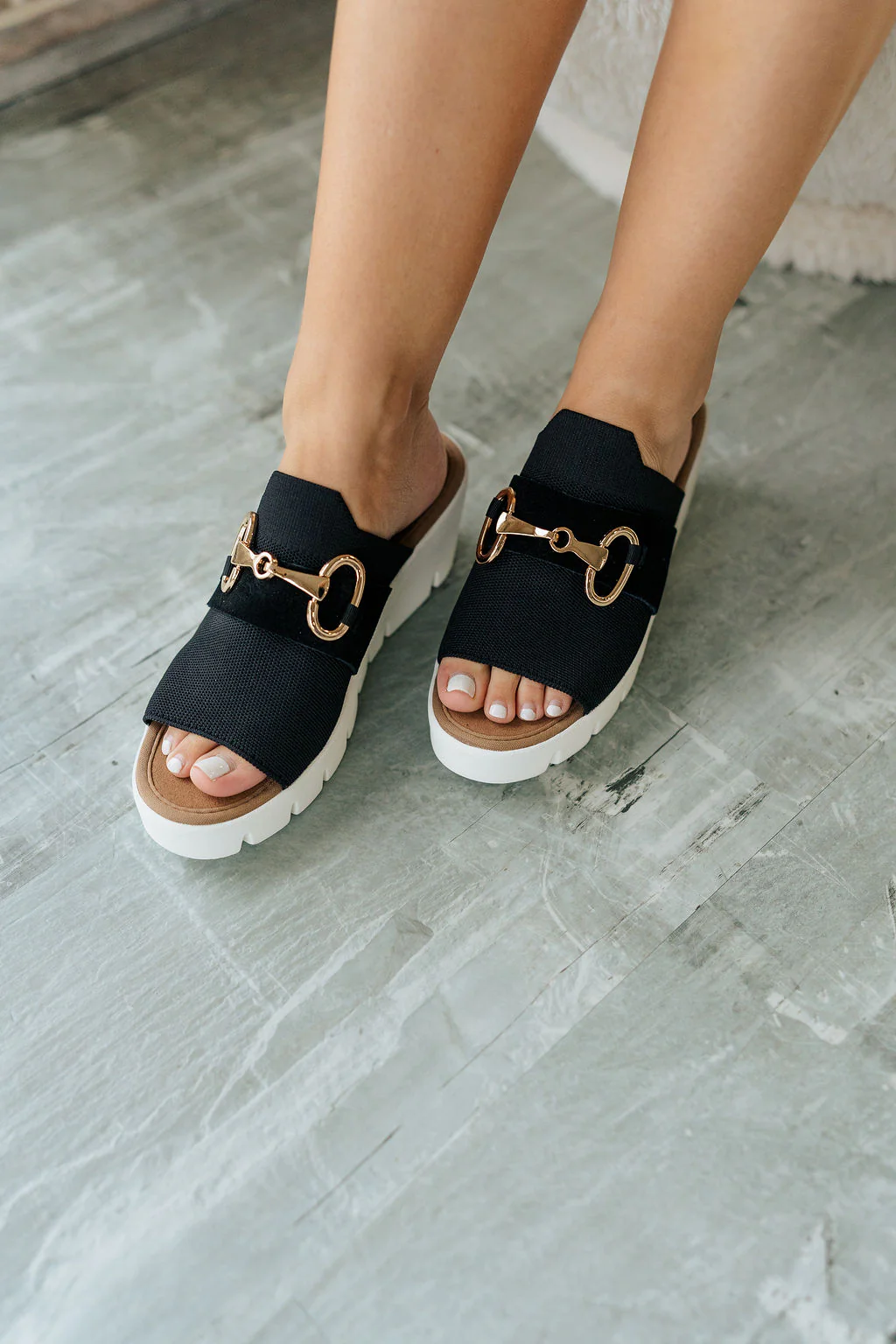 Venti Buckle Sandal - Image 2