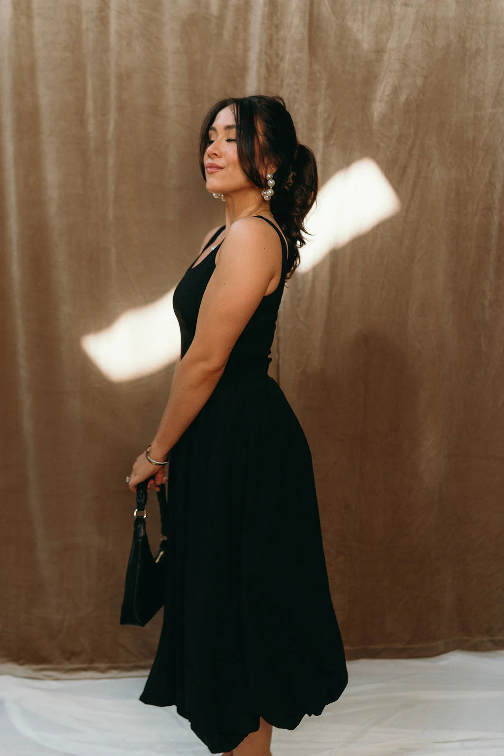 Vera Black Sleeveless Bubble Midi Dress - Image 3