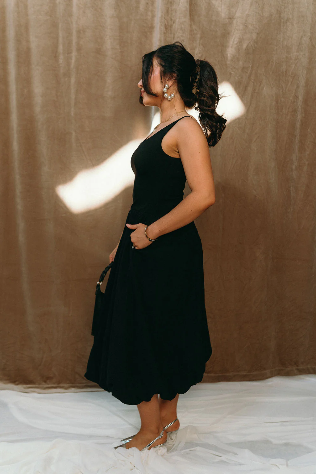 Vera Black Sleeveless Bubble Midi Dress - Image 7