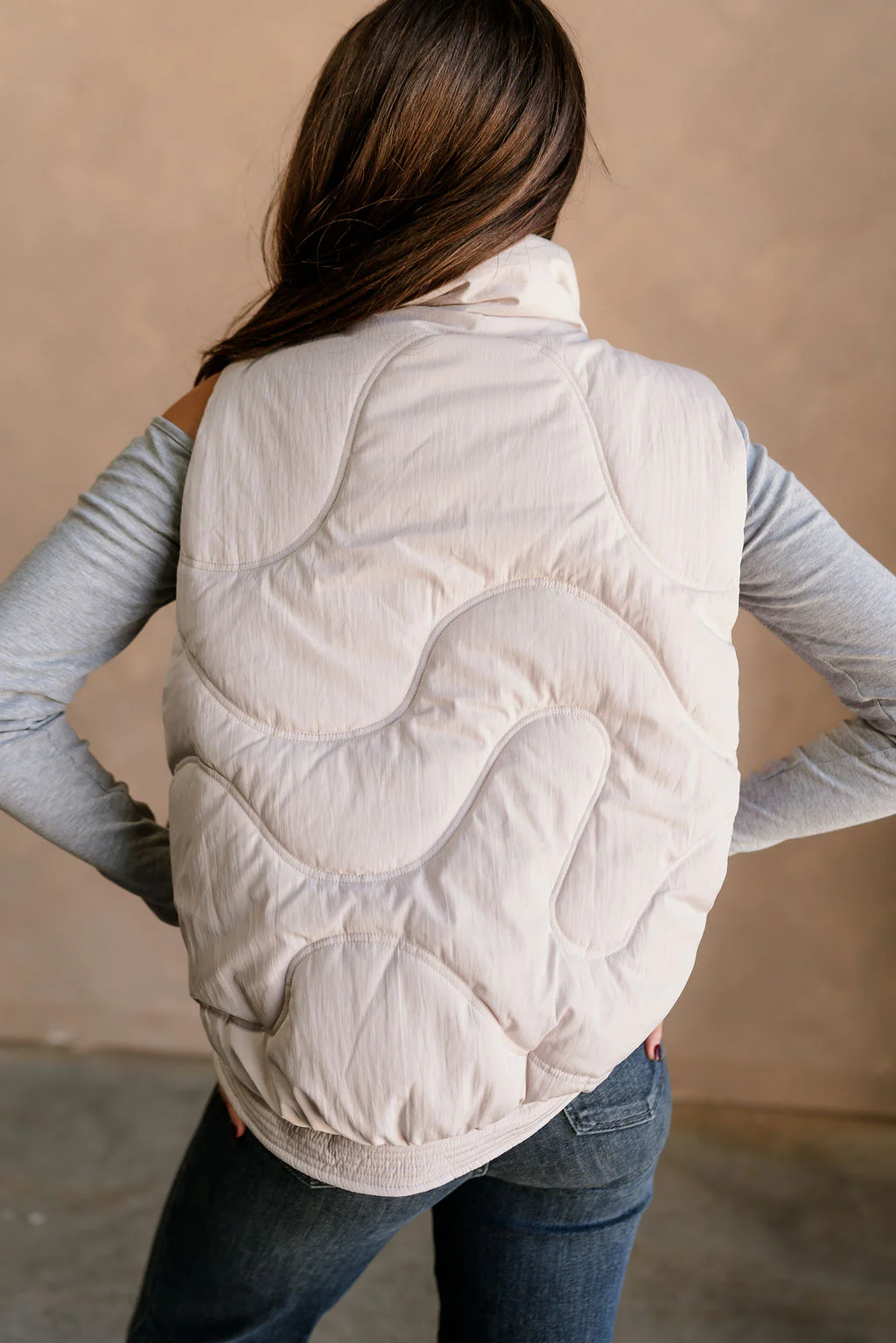 Vera Ecru Puffer Zip-Up Vest - Image 4