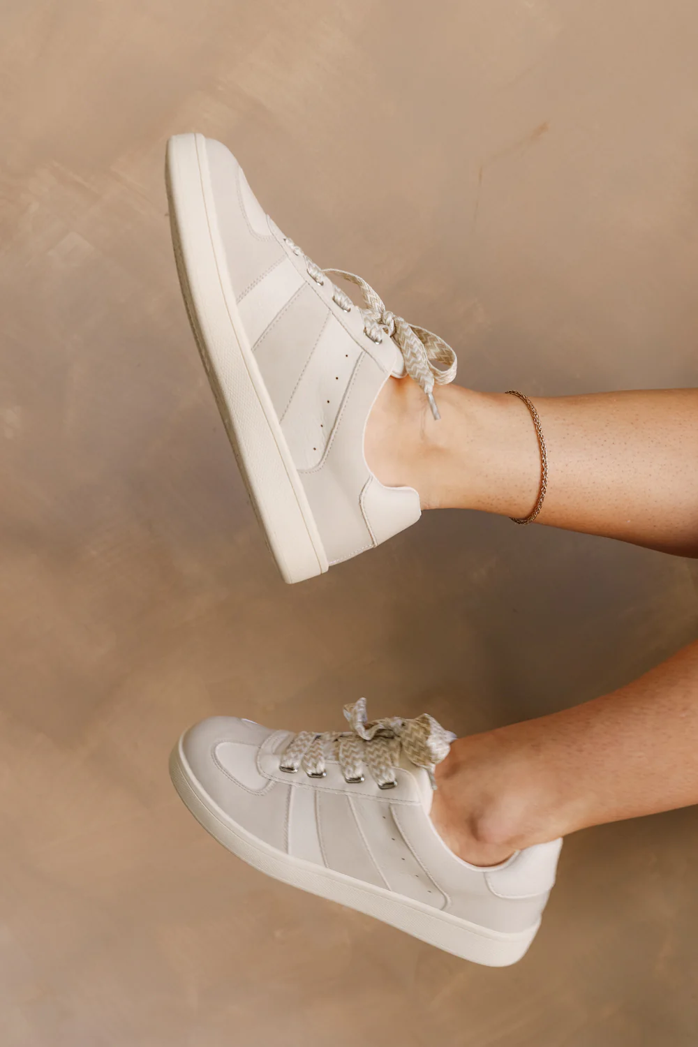 Vibe Sneaker in Off White - Image 2
