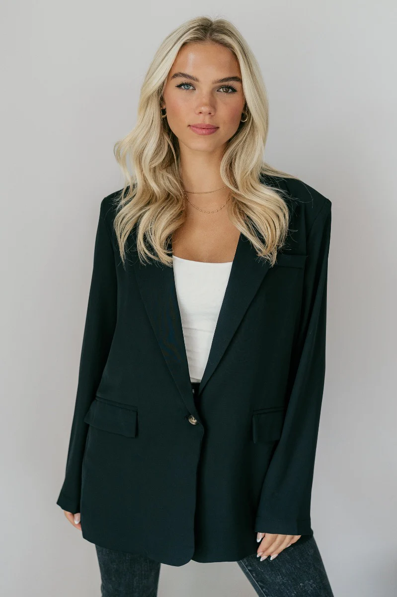 Victoria Black Long Sleeve Tortoise Button Blazer