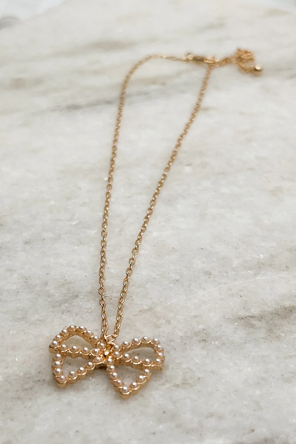 Violet Pearl Bow Gold Necklace