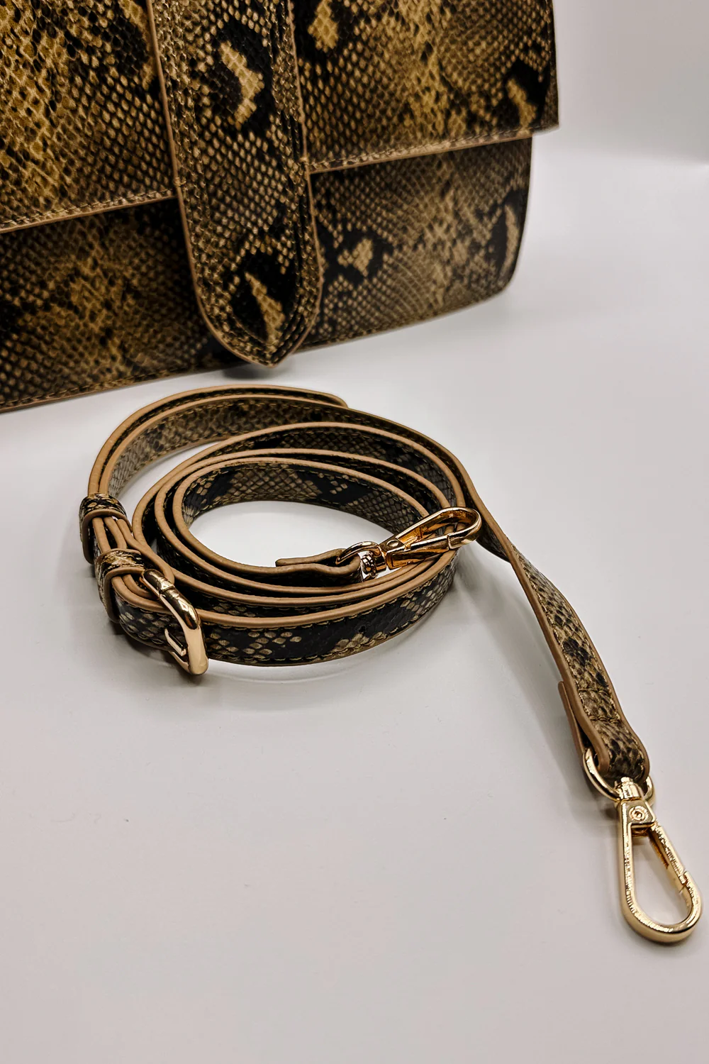 Violet Snake Adjustable Strap Purse - Image 3
